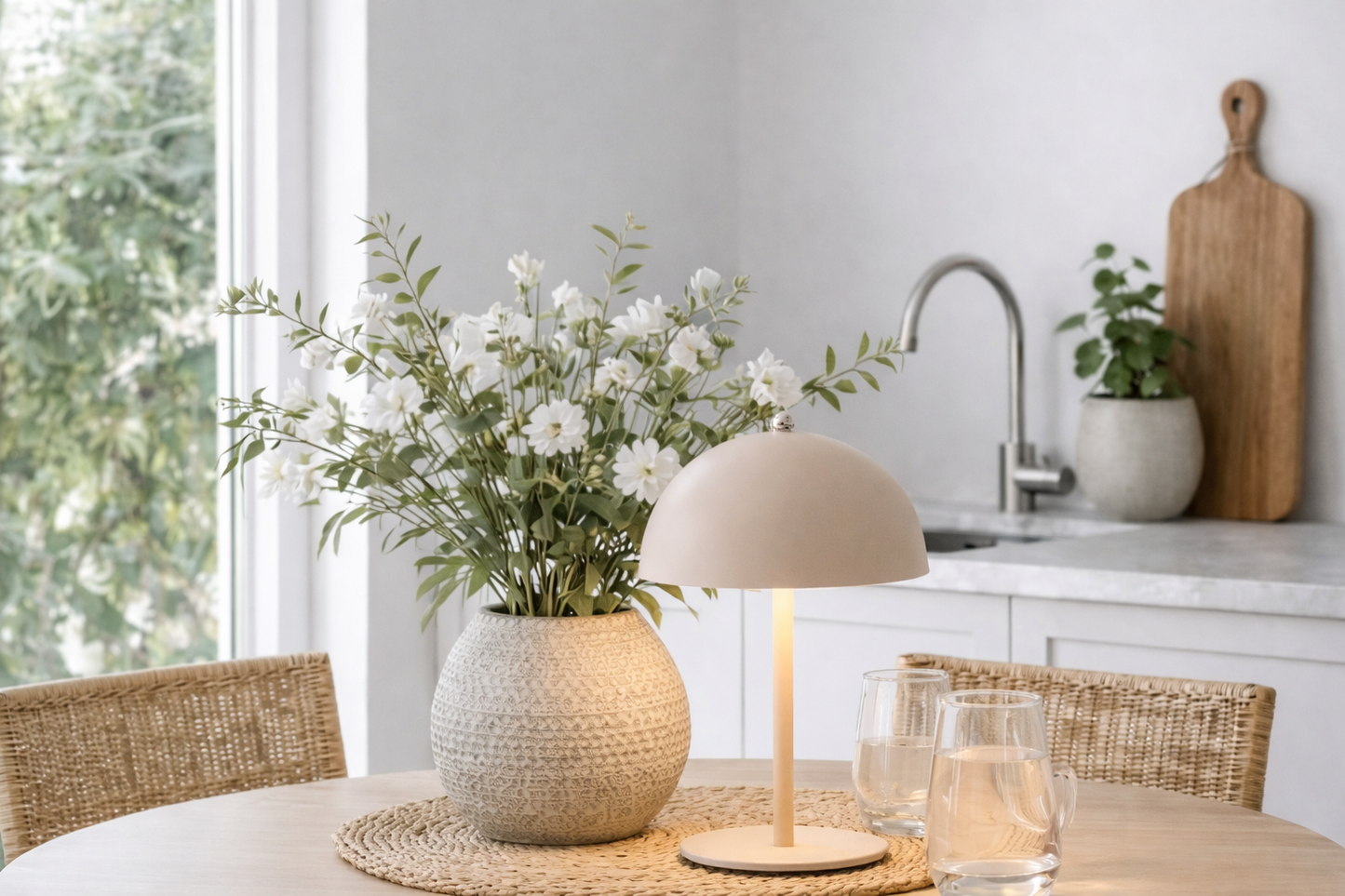 Bordslampa med touch - Flera färger