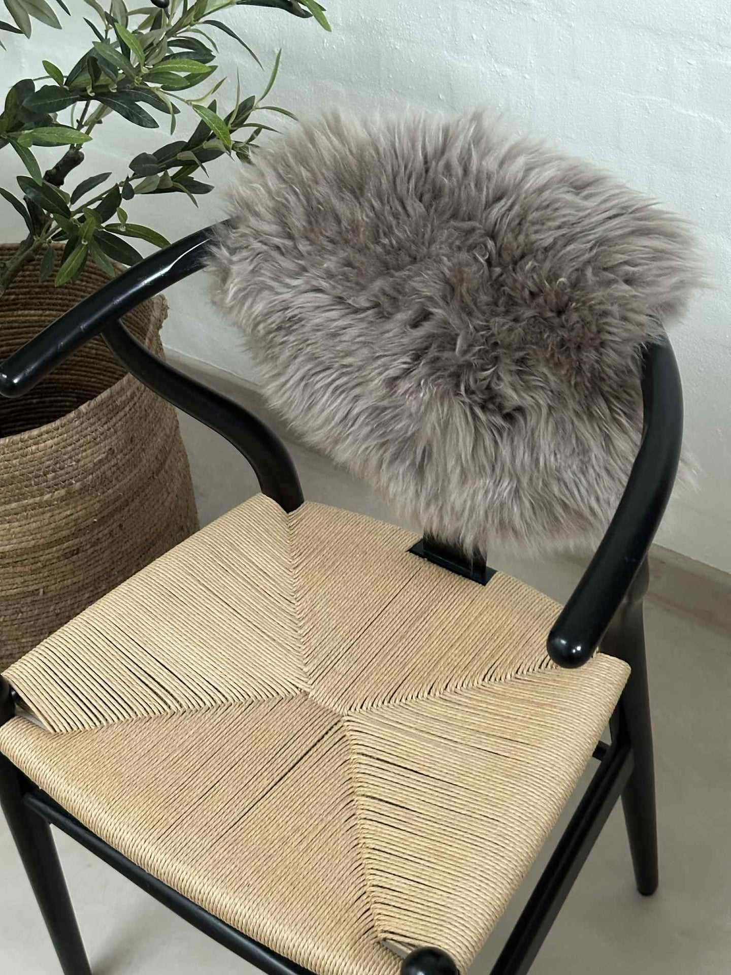 Sittskinn Ø 34cm - Mocca lammskinn