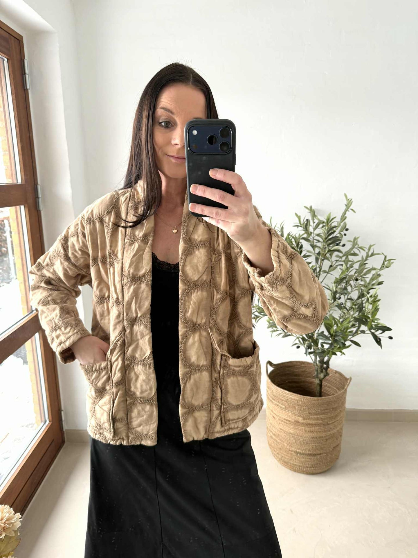 Jacka med broderi - Alison