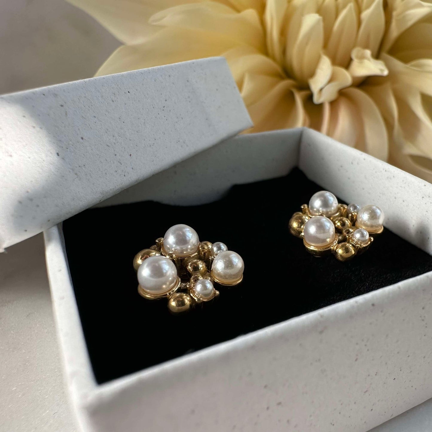 Örhängen Noor förgyllda