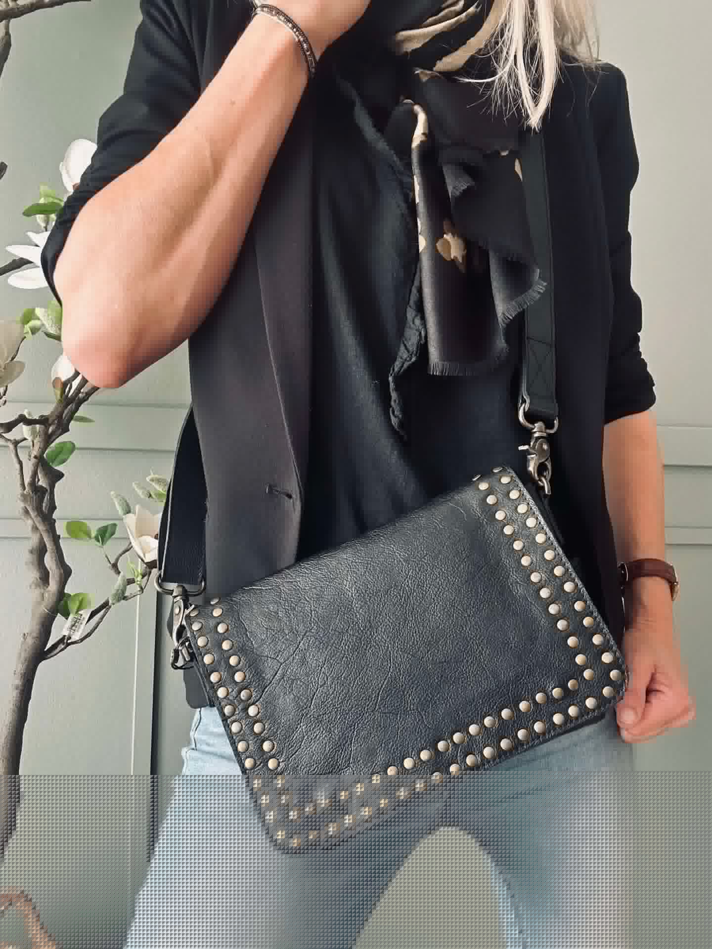 Crossover Raw Vintage black