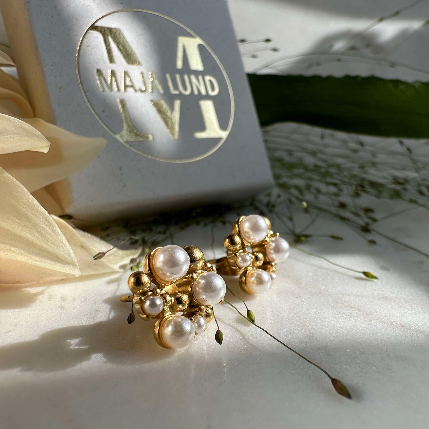 Örhängen Noor förgyllda