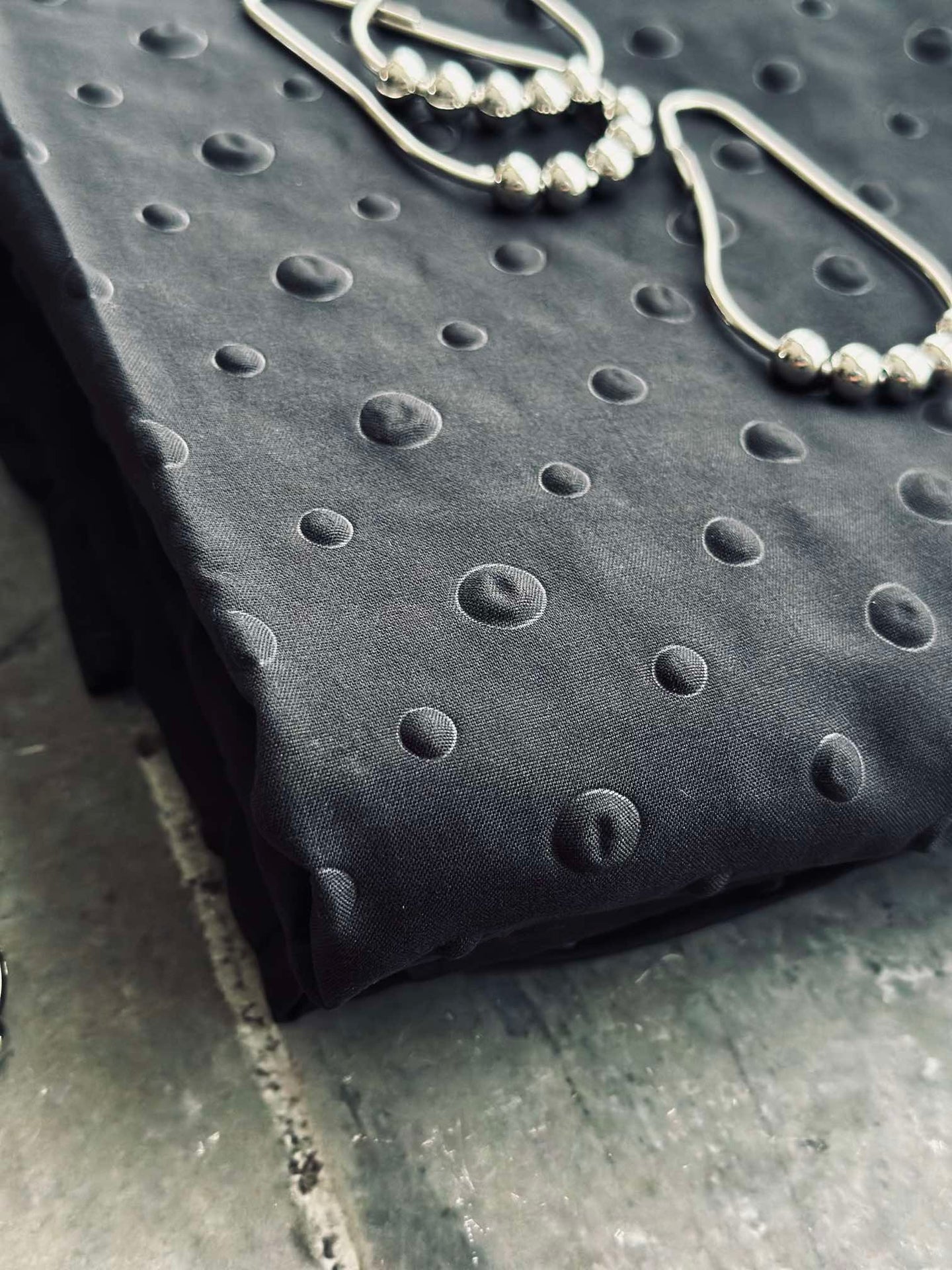 Duschdraperi DOT Svart