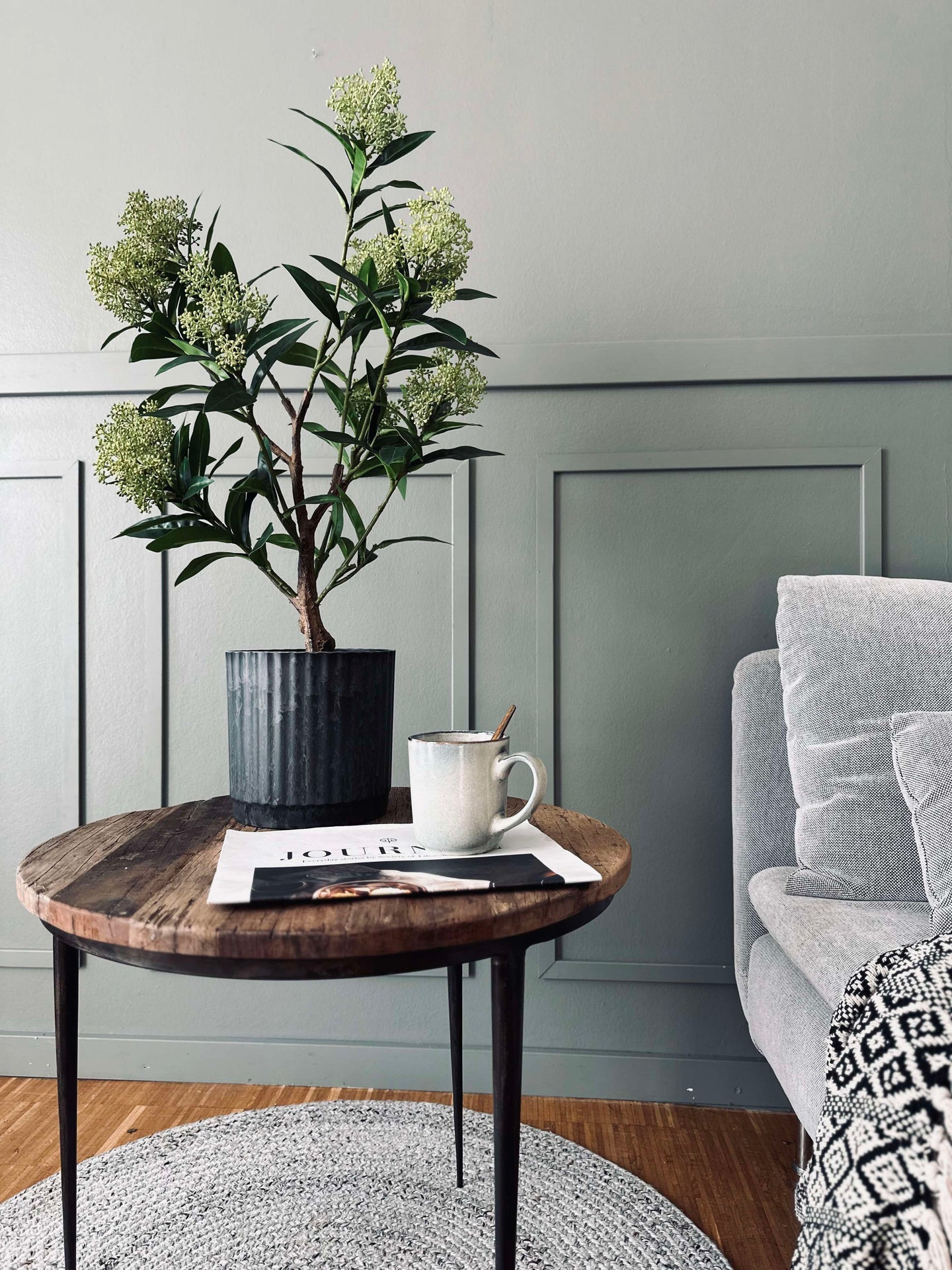 Krukor i betonglook - Set med 2 st