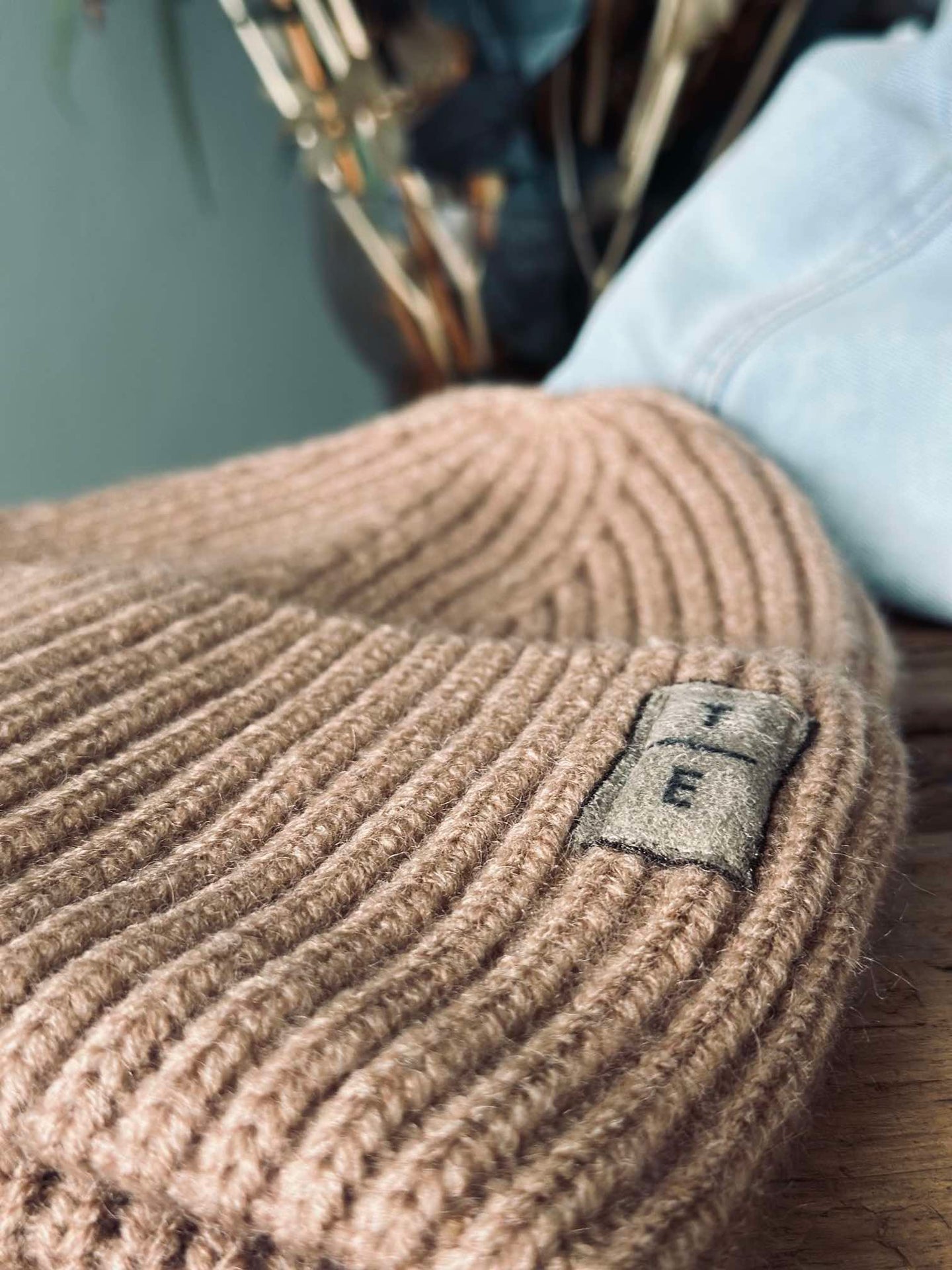 Hue Beanie camel