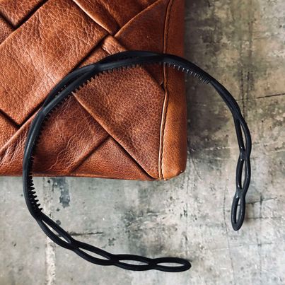 Hårband Nora Mat Black