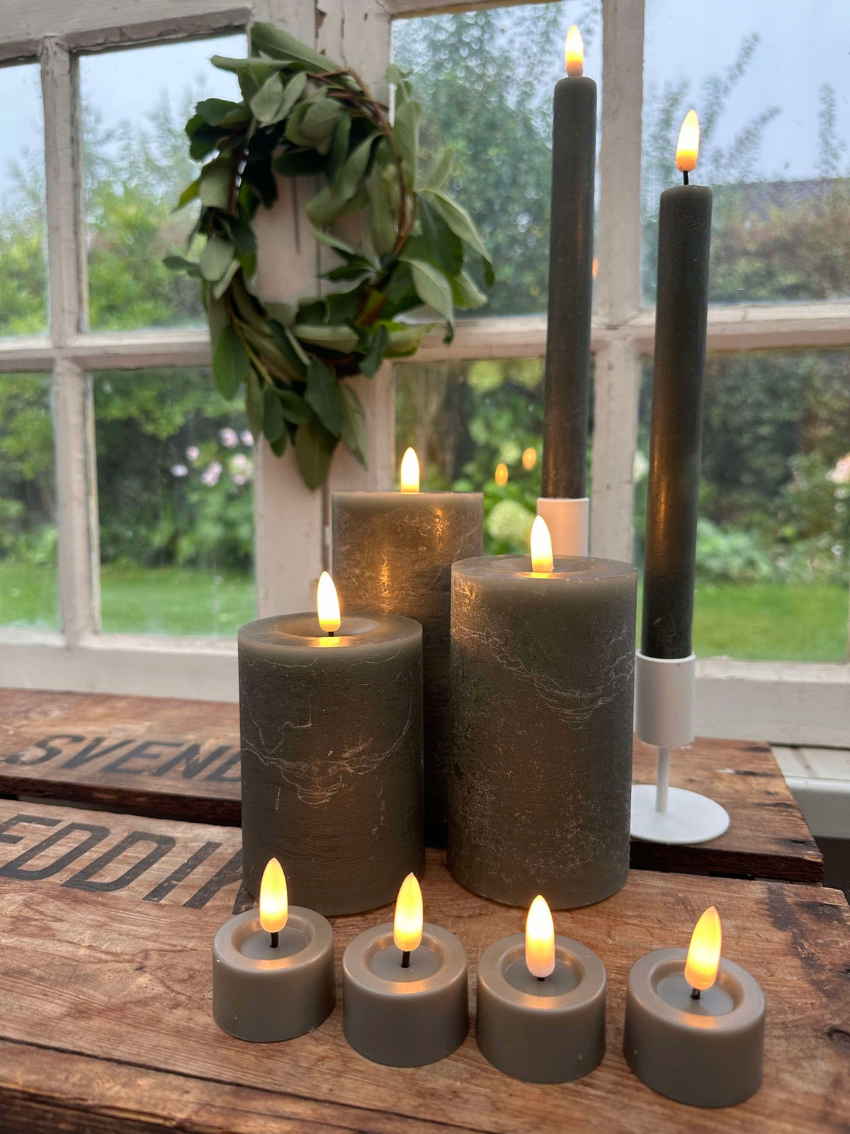 LED-ljuspaket med 9 LED-ljus - grå/grön