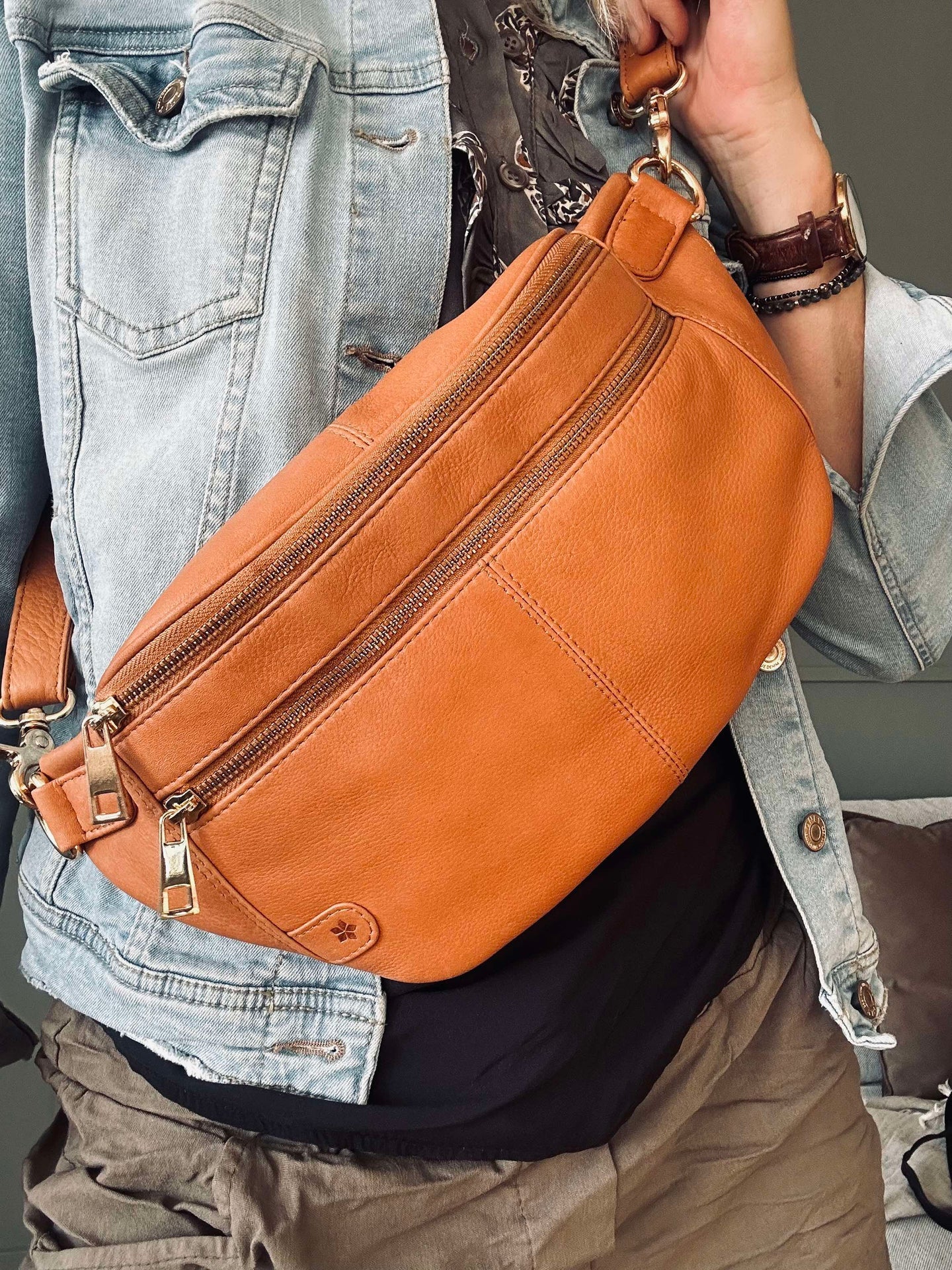 Bumbag Astrid - Cognac / Guld