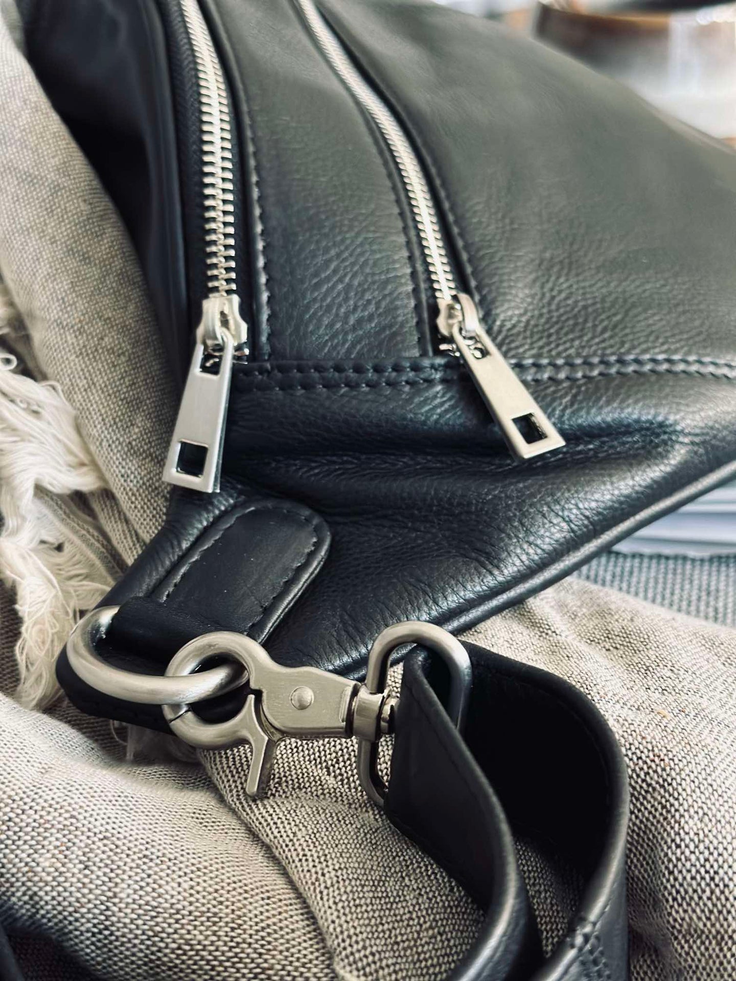 Bumbag BIG Astrid - Svart / Silver