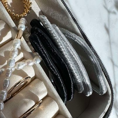 Hårsnoddar Black / Silver - 2 mix