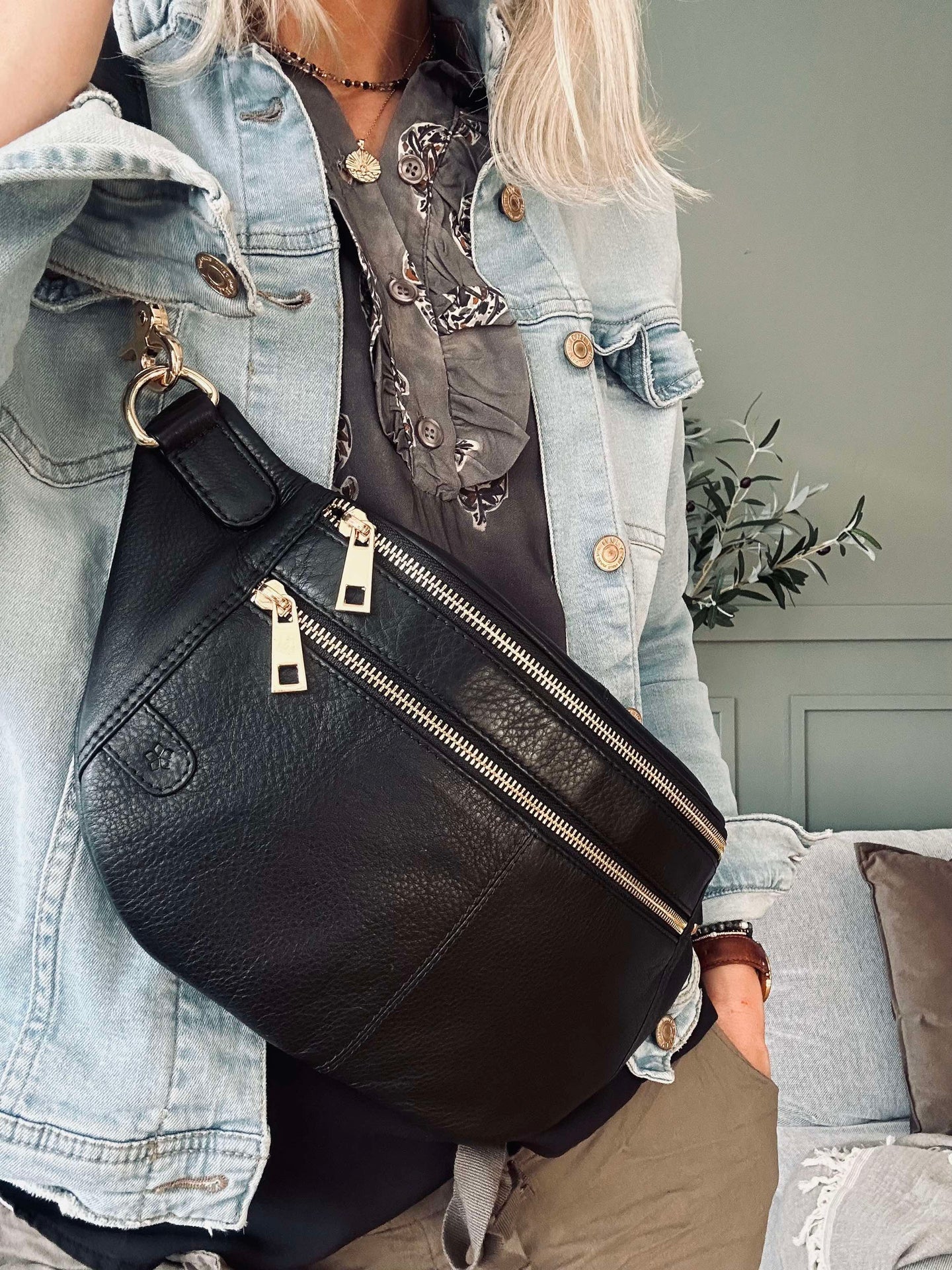 Bumbag Astrid - Svart / Guld