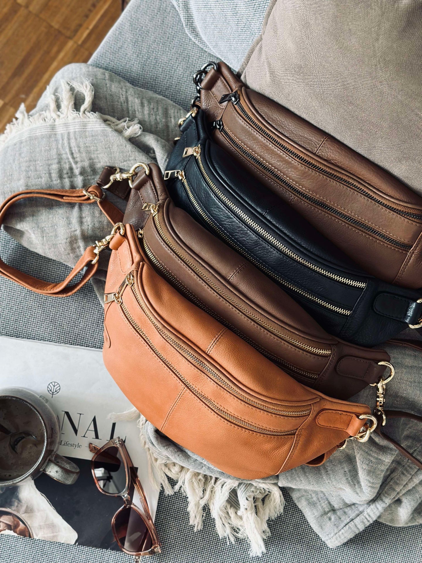 Bumbag Astrid - Svart / Guld