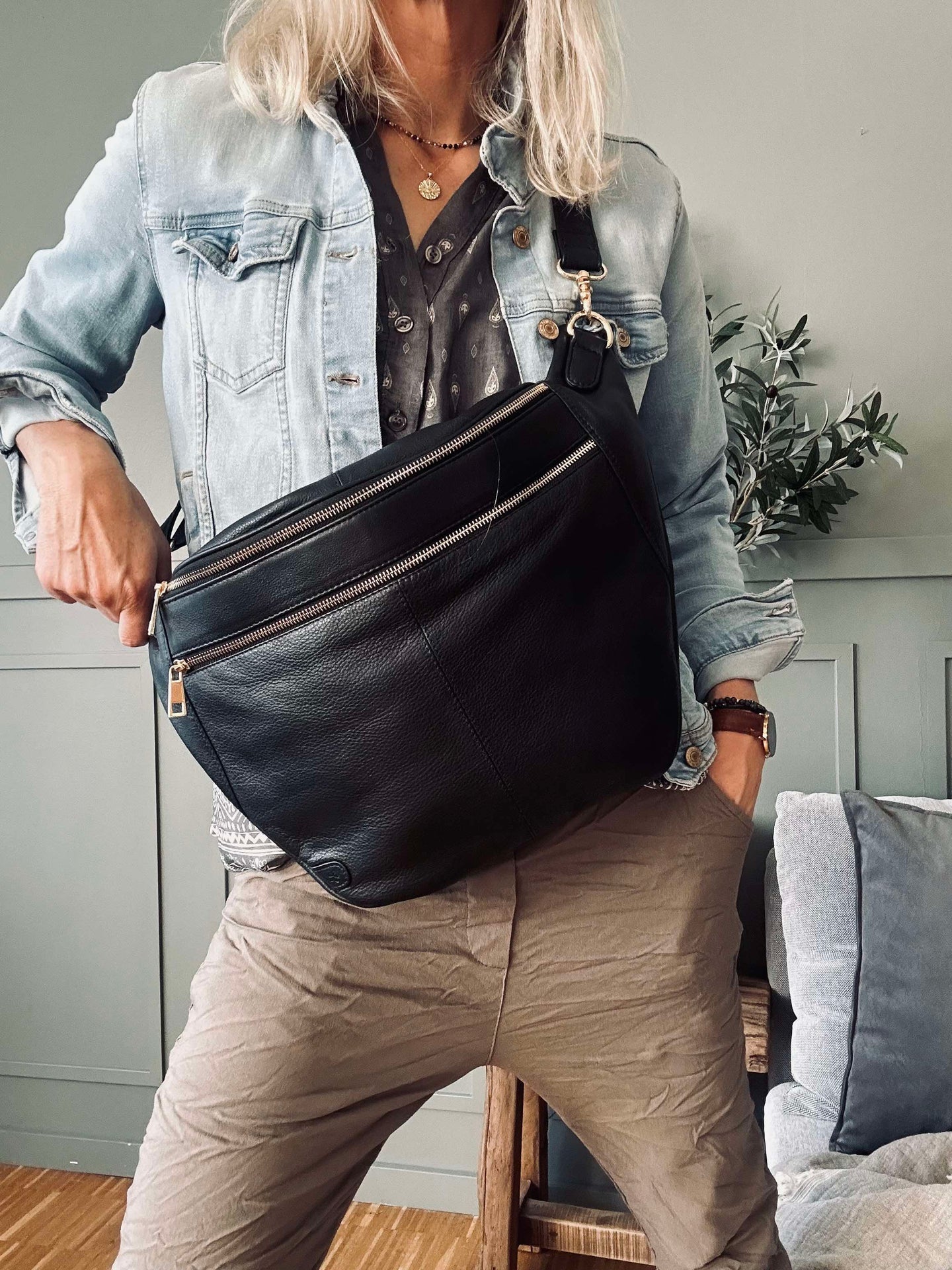 Bumbag BIG Astrid - Svart / Guld