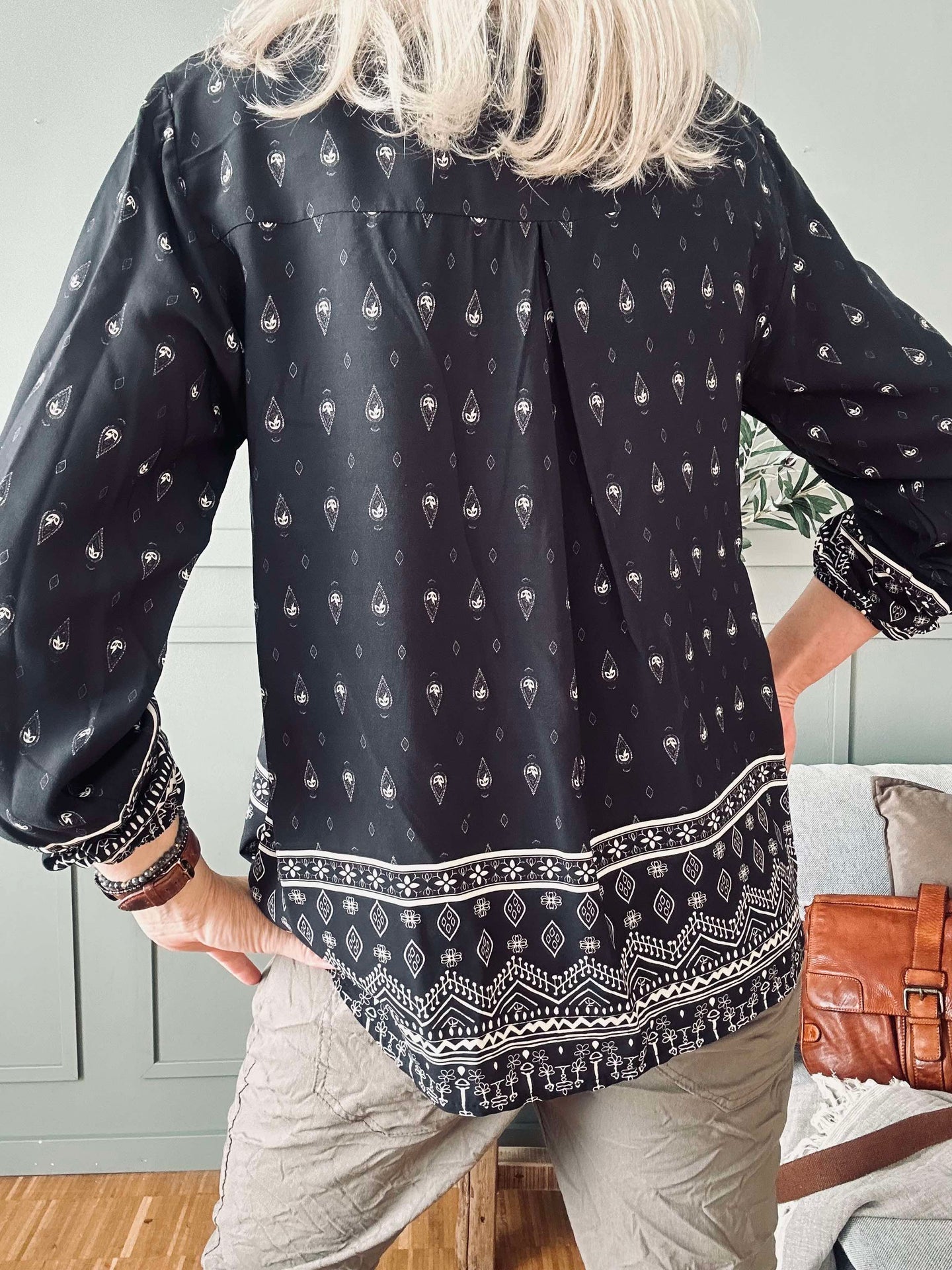 Blus Ella svart