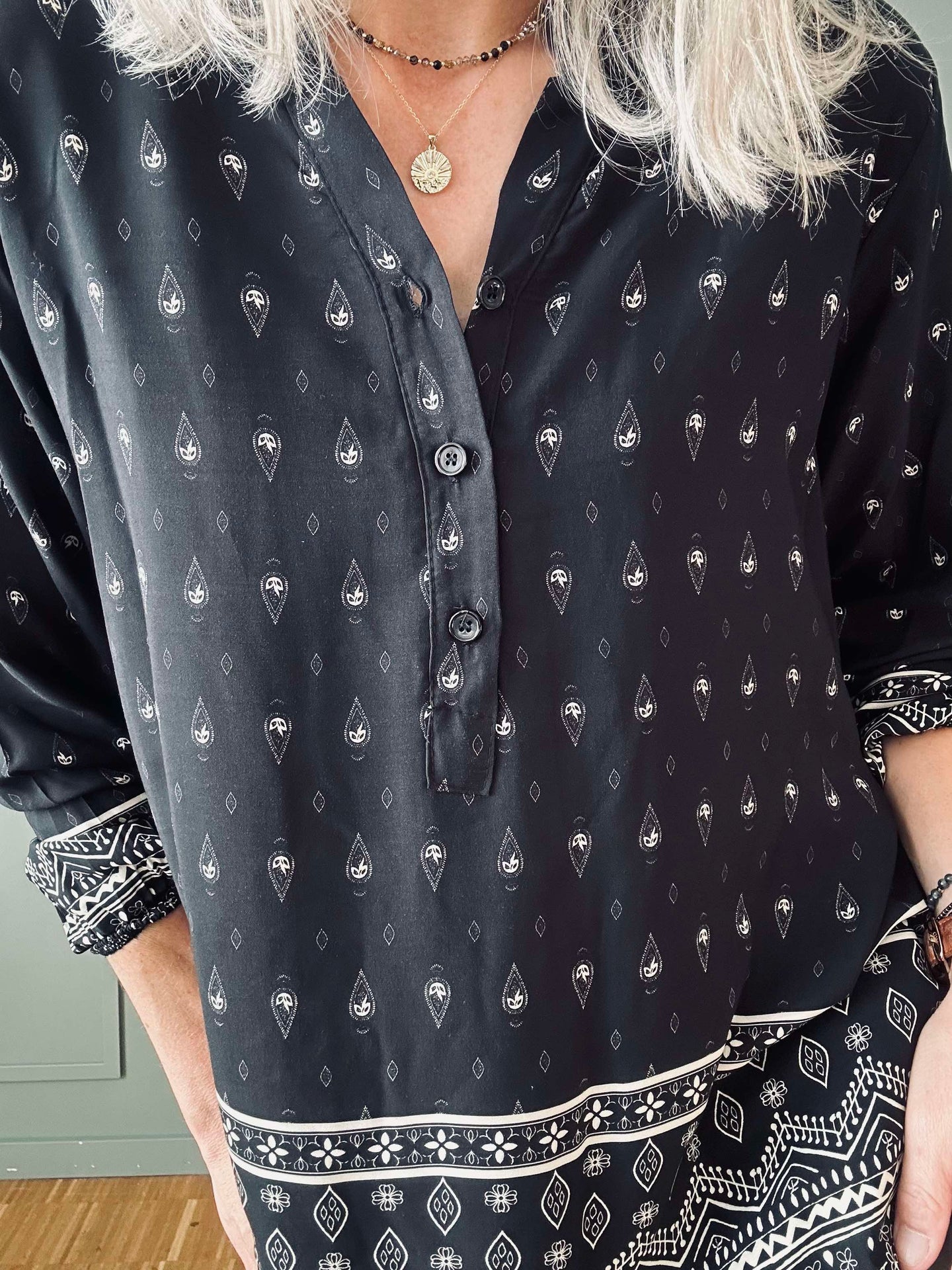 Blus Ella svart