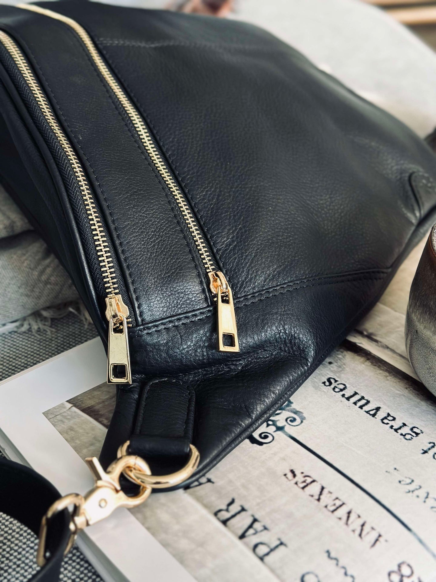 Bumbag BIG Astrid - Svart / Guld