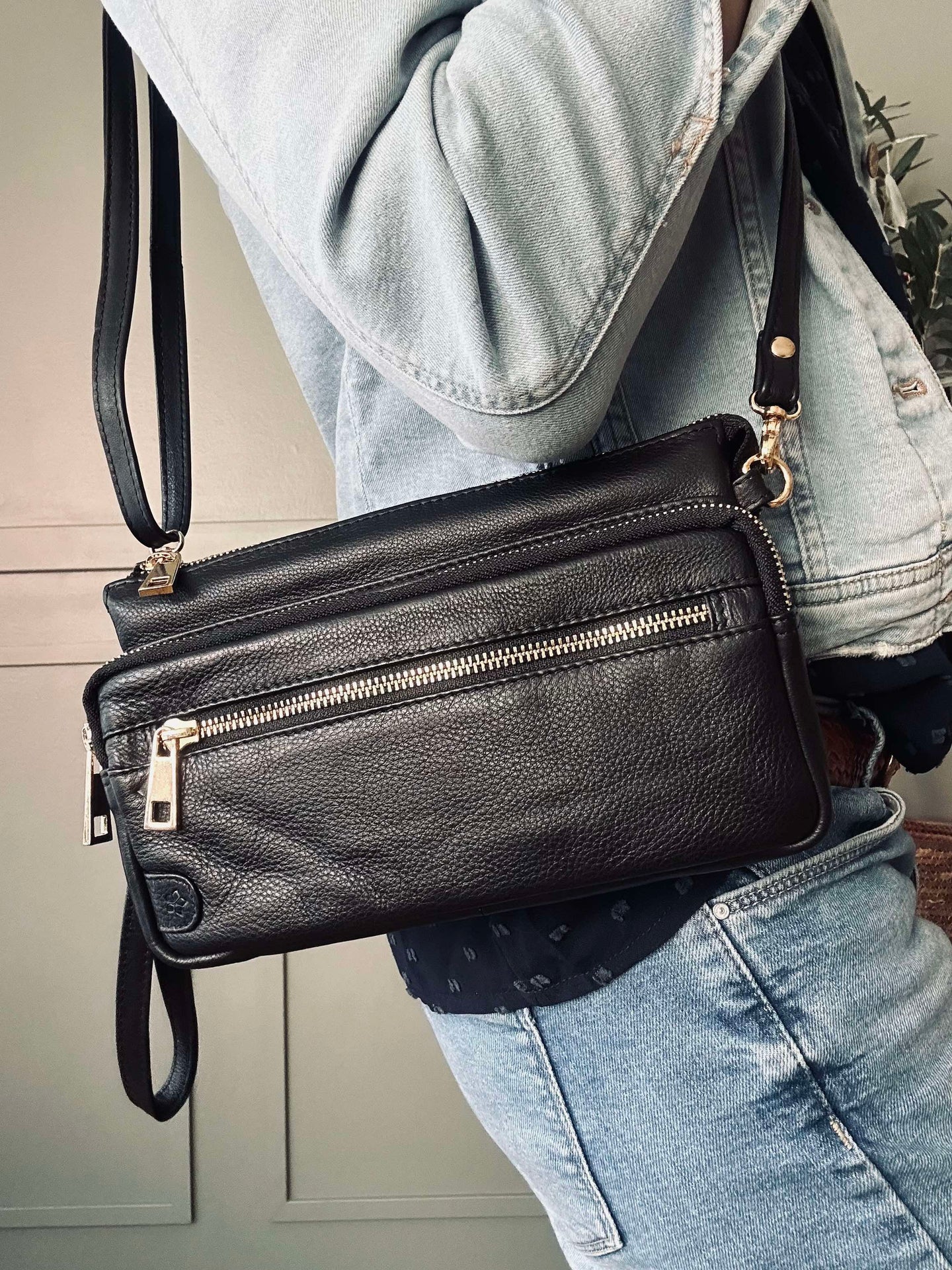 Clutch Deluxe – Svart / Guld