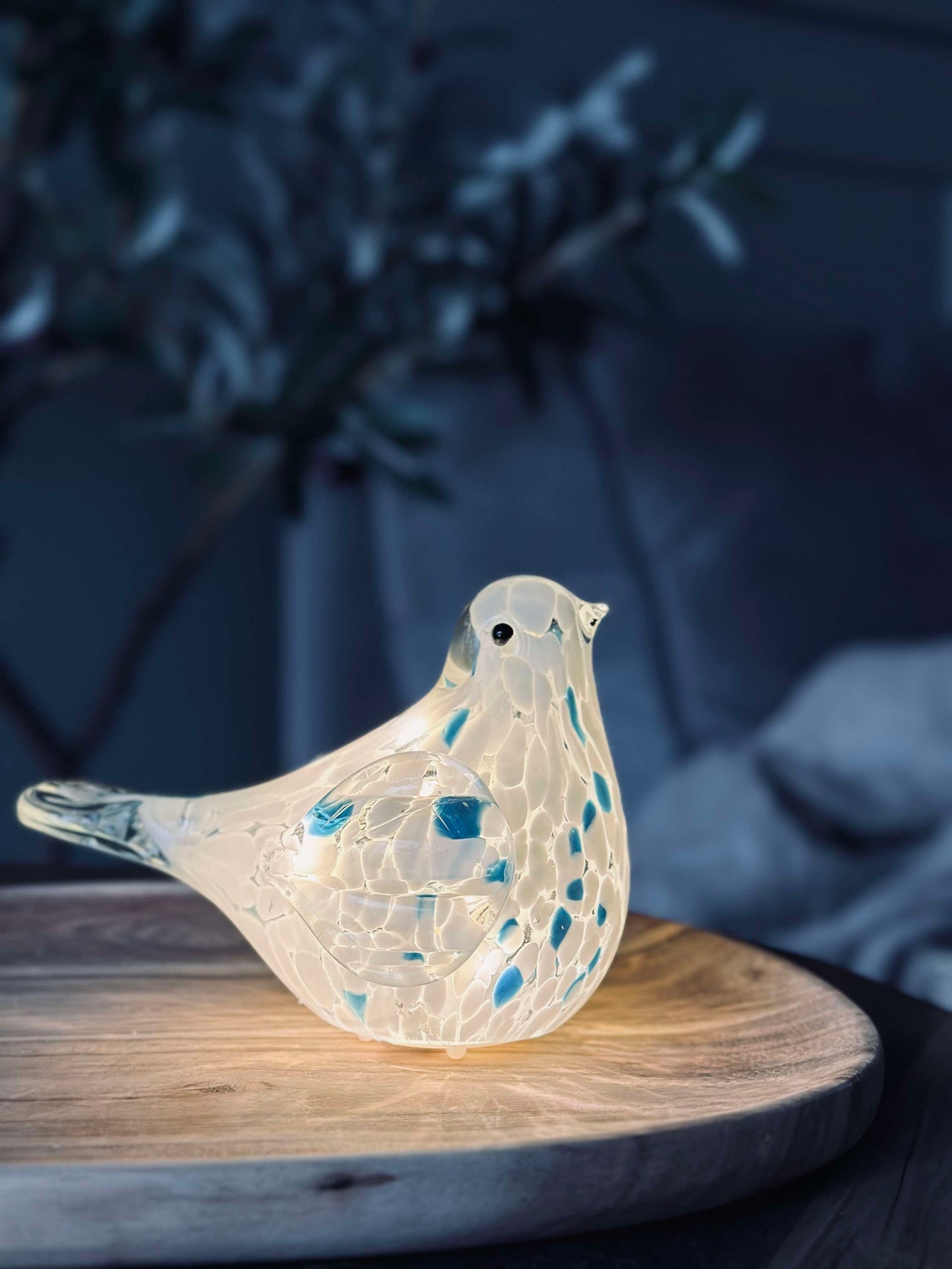 LED Fågel i munblåst glas - Vit