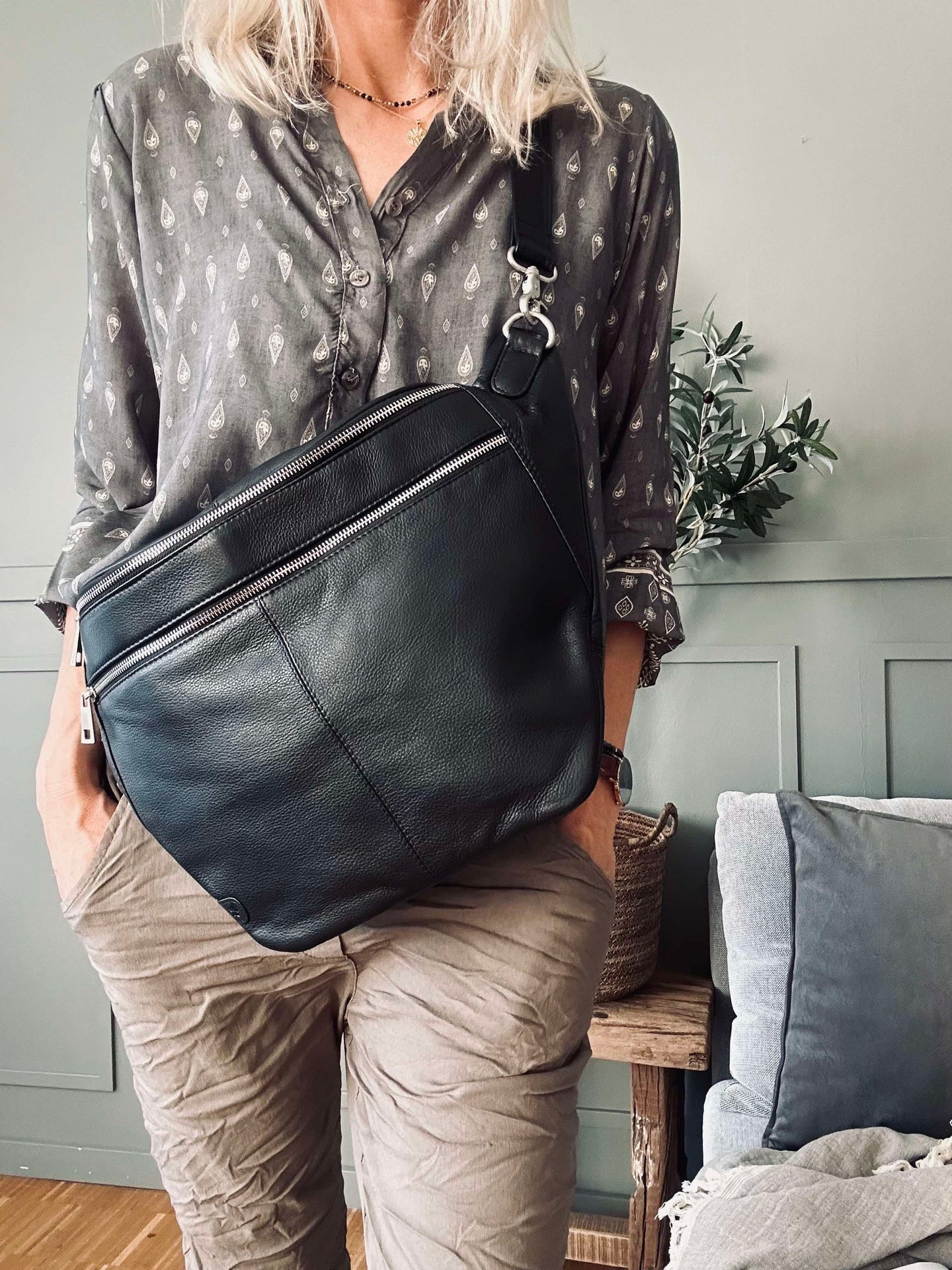 Bumbag BIG Astrid - Svart / Silver