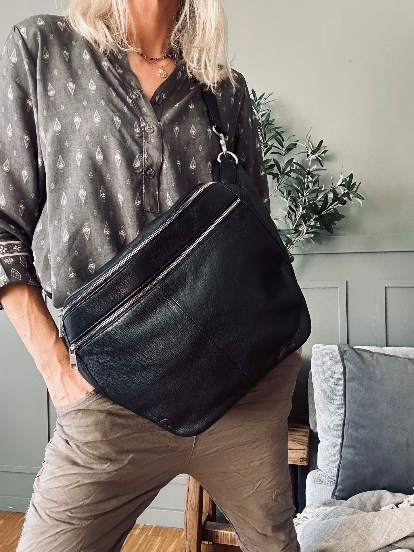 Bumbag BIG Astrid - Svart / Silver