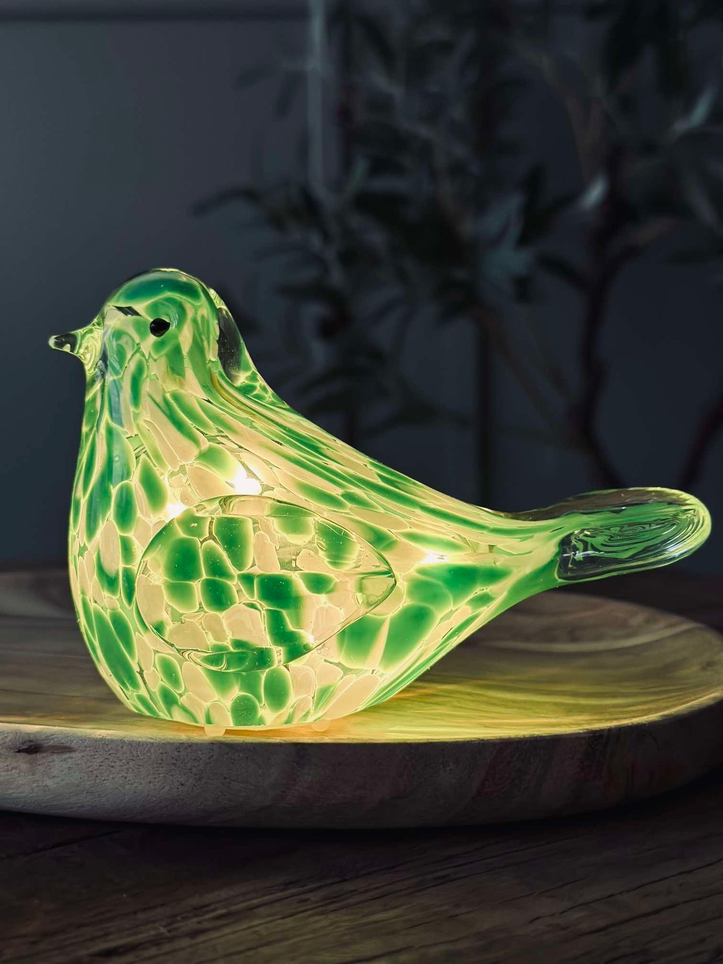 LED-fågel i munblåst glas - Grön