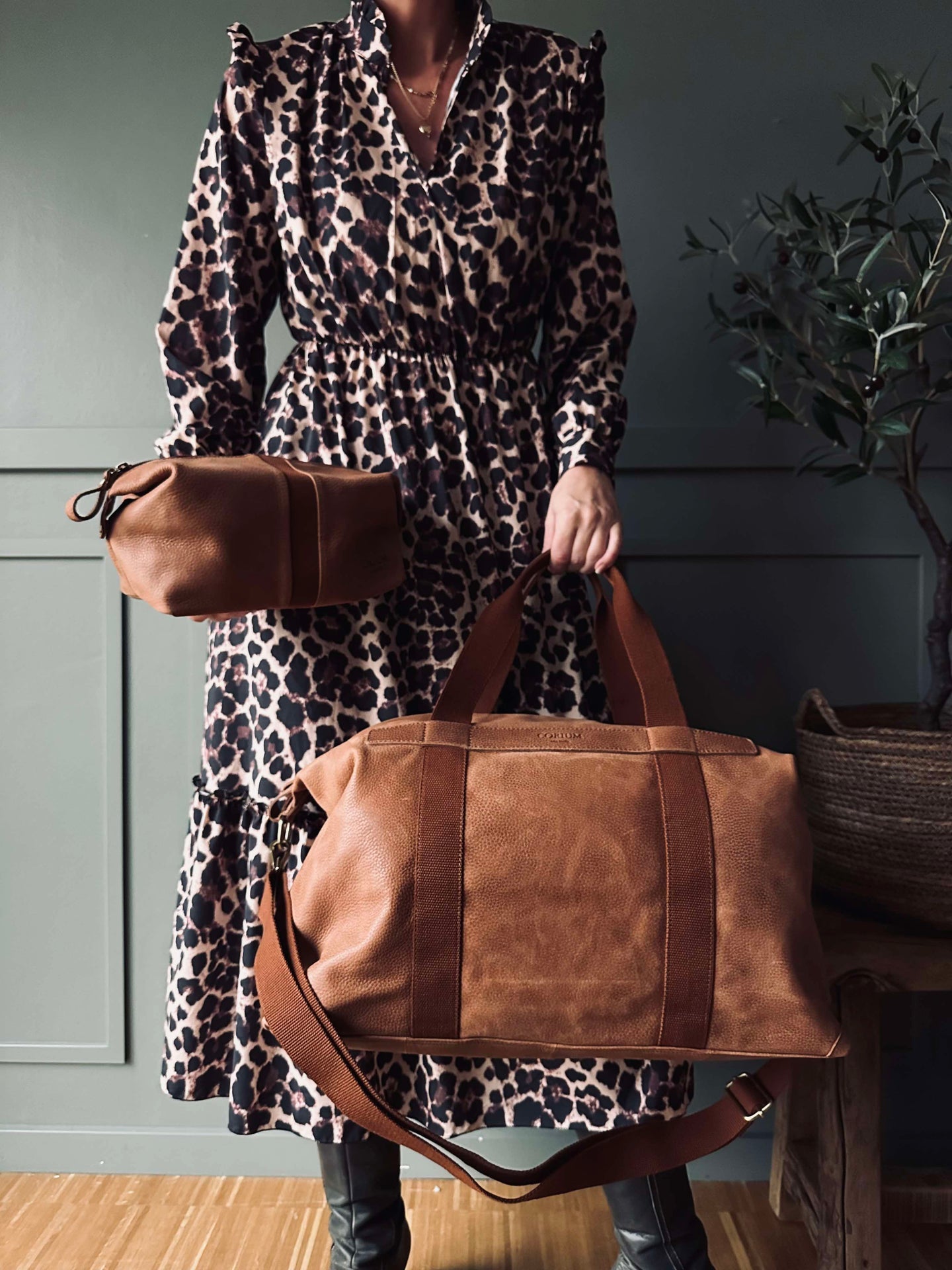 Presentset Weekendväska med necessär - Cognac