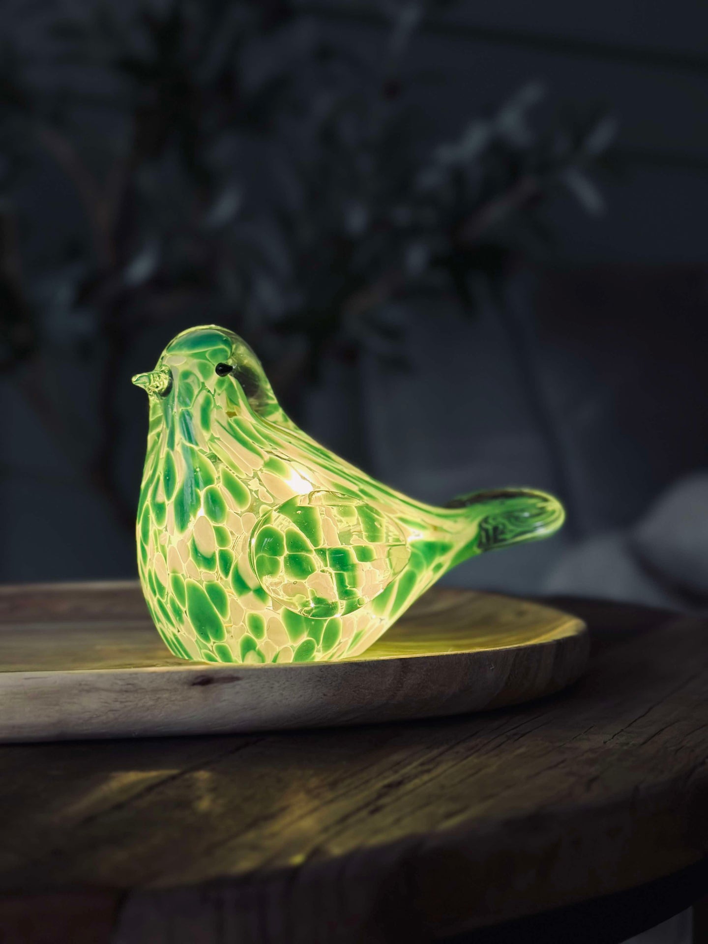 LED-fågel i munblåst glas - Grön