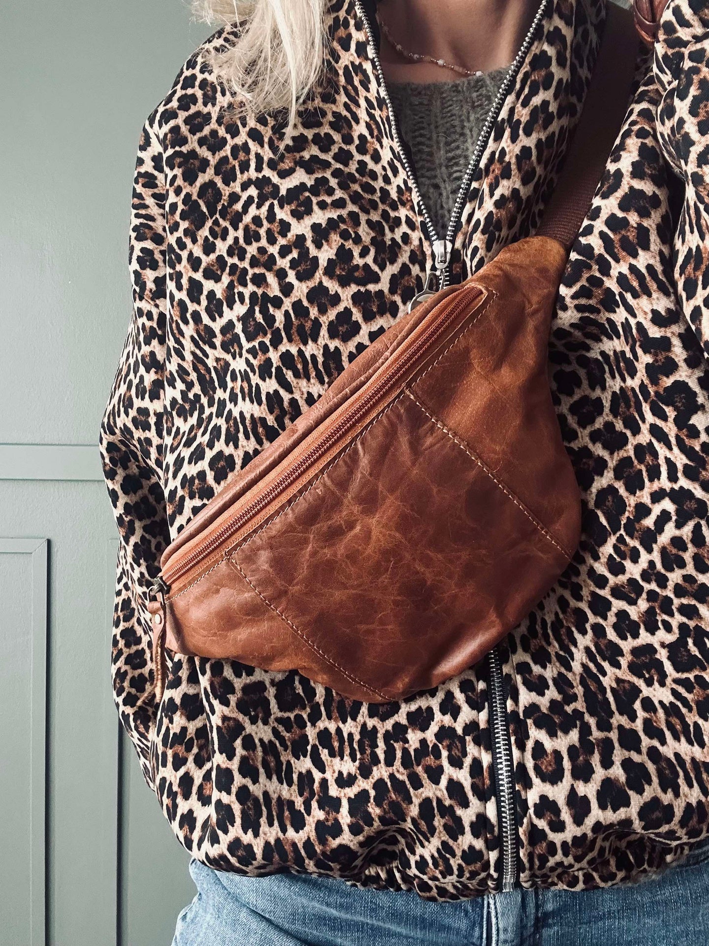 Bumbag Oline Cognac buffelläder