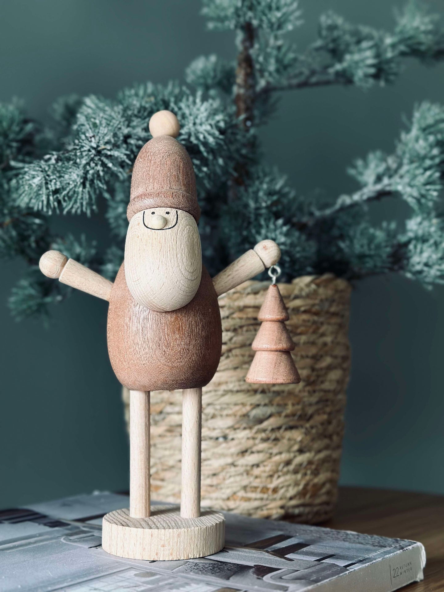 Tomte Trä
