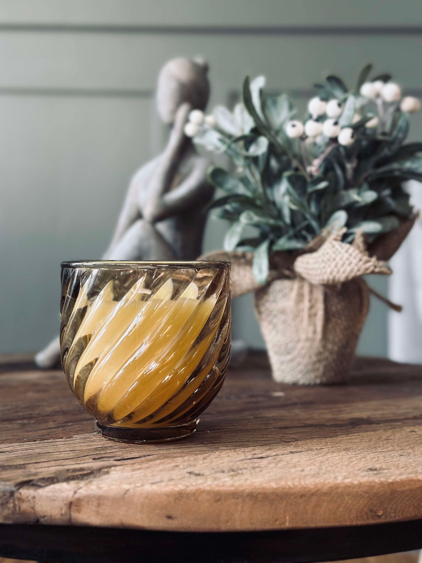 Doftljus i glas - OUD WOOD