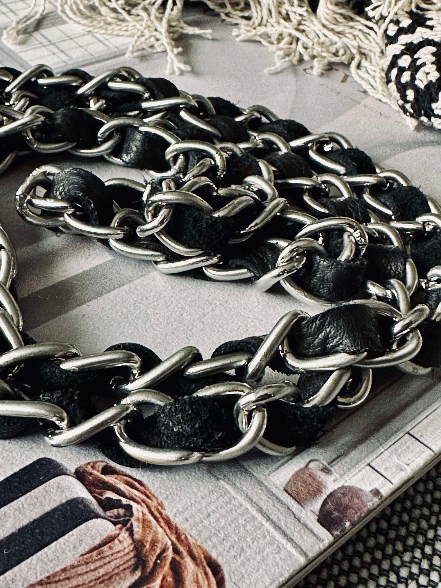 Mobil / Nyckelrem – Svart / silverläder