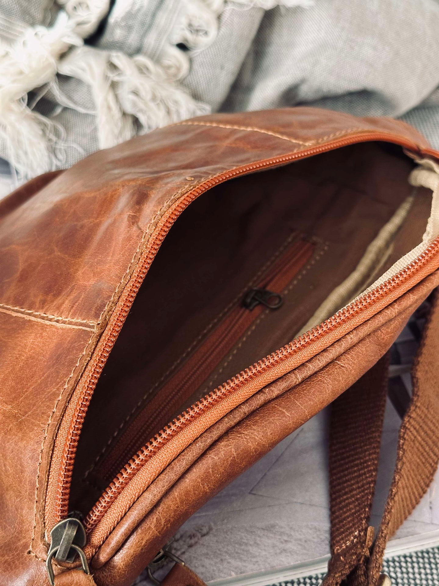 Bumbag Oline Cognac buffelläder