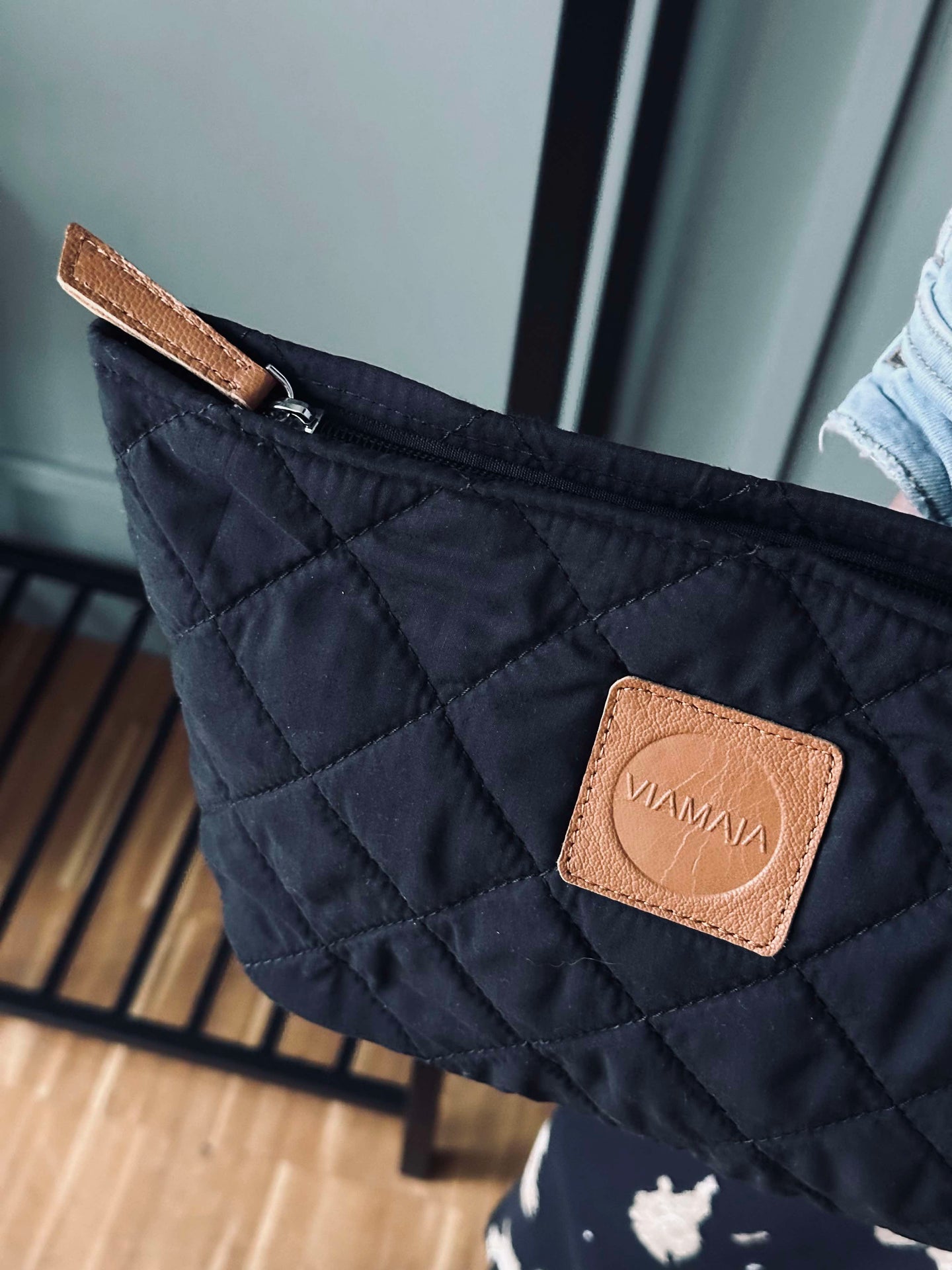 Toalettväska / clutch – Svart quilt