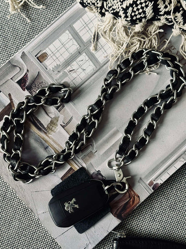 Mobil / Nyckelrem – Svart / silverläder