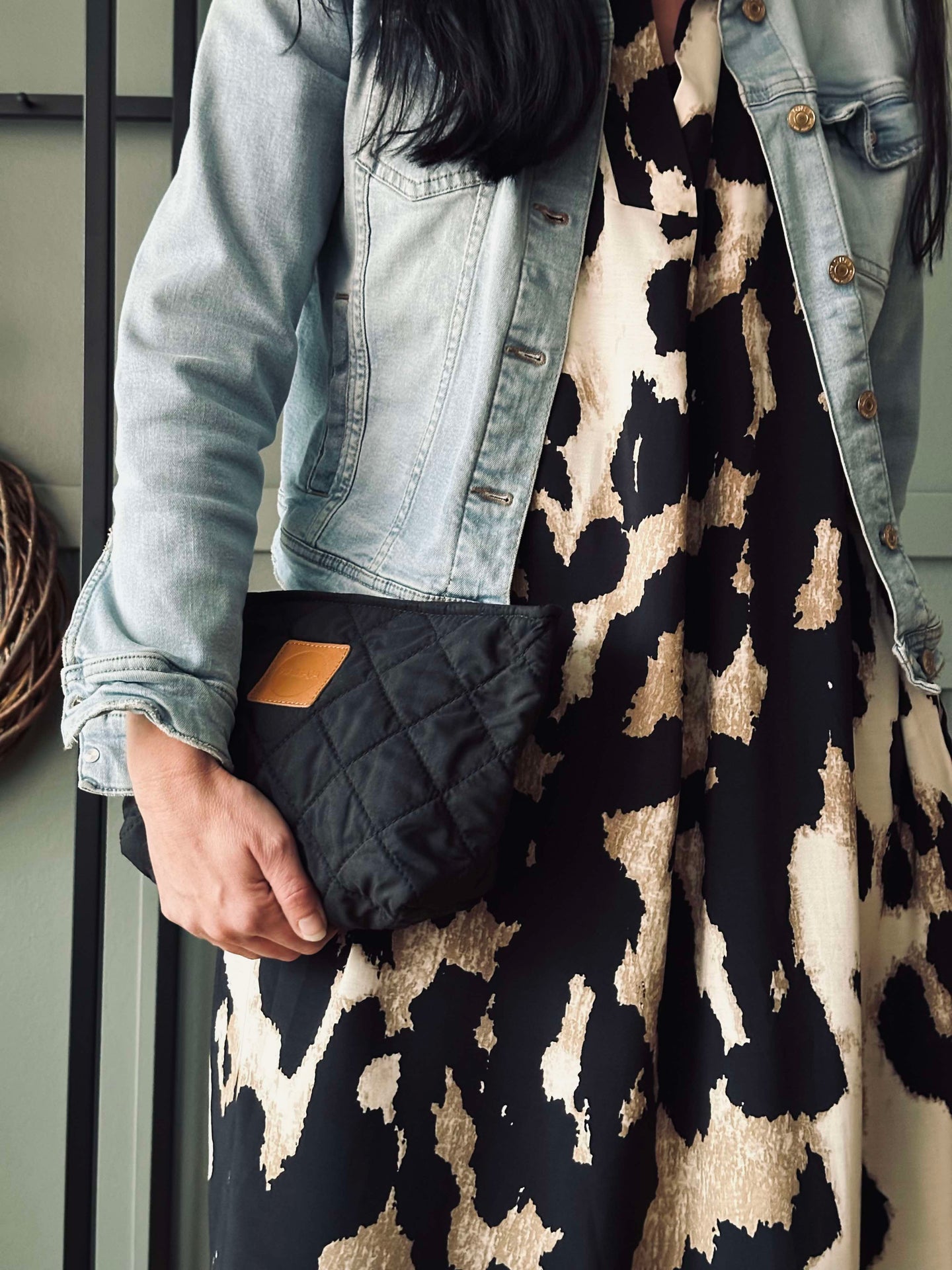 Toalettväska / clutch – Svart quilt