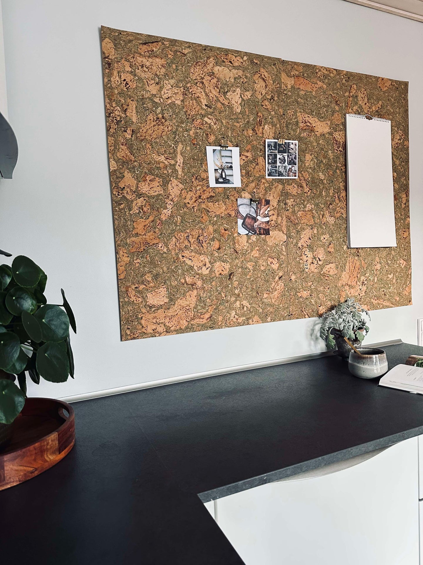 Korkskiva 60×90 – Isberg grön