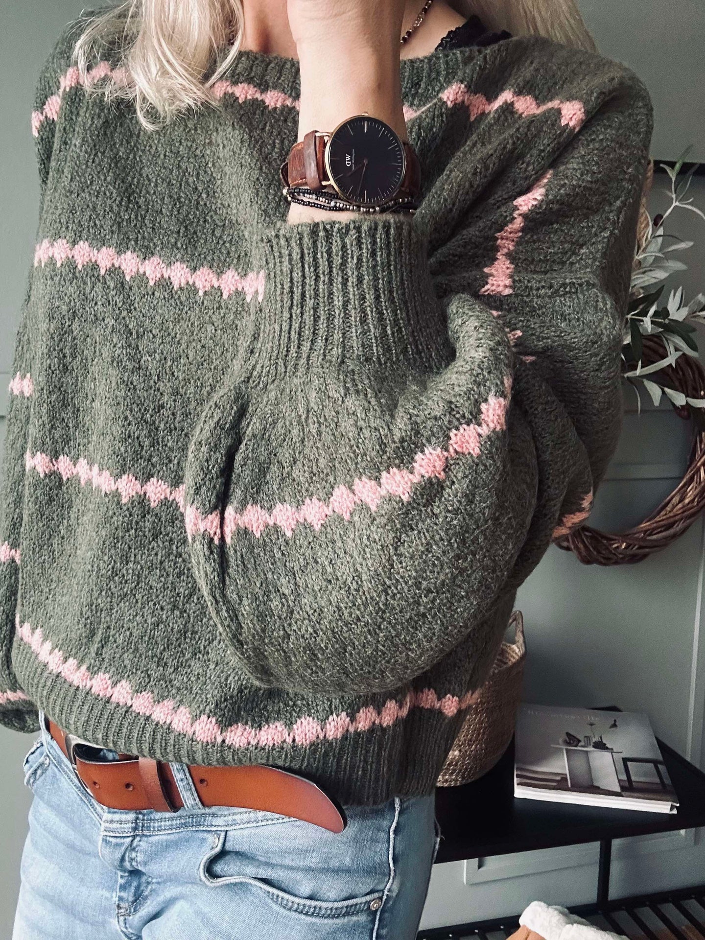 Stickad med ballongärmar - Green / Rose