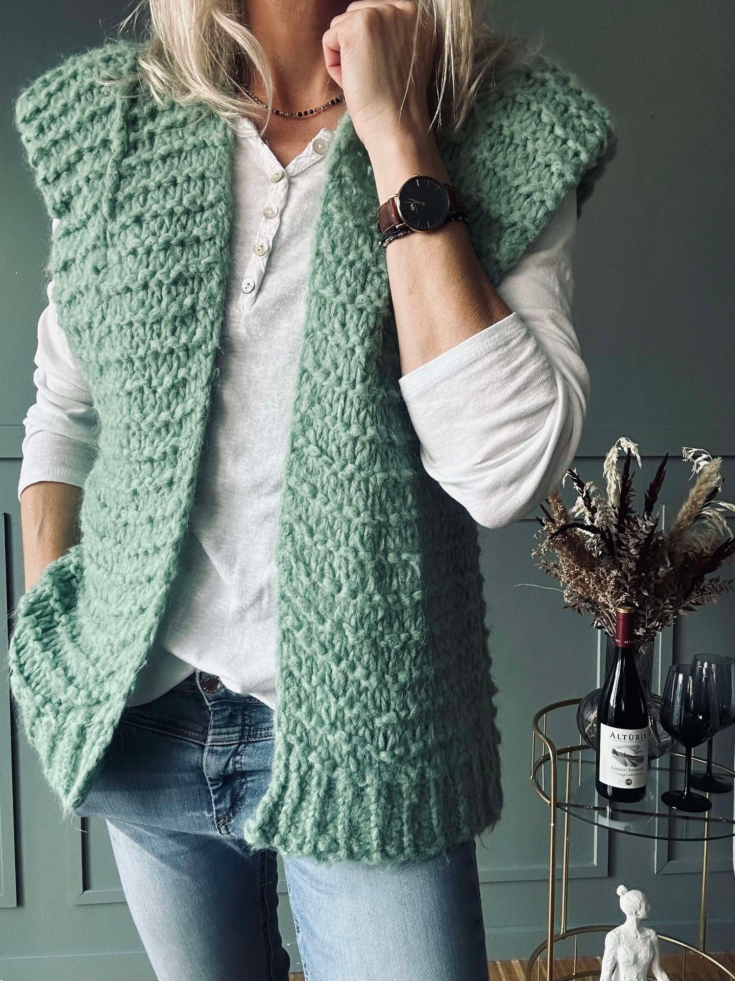 Basblus med knappar – White