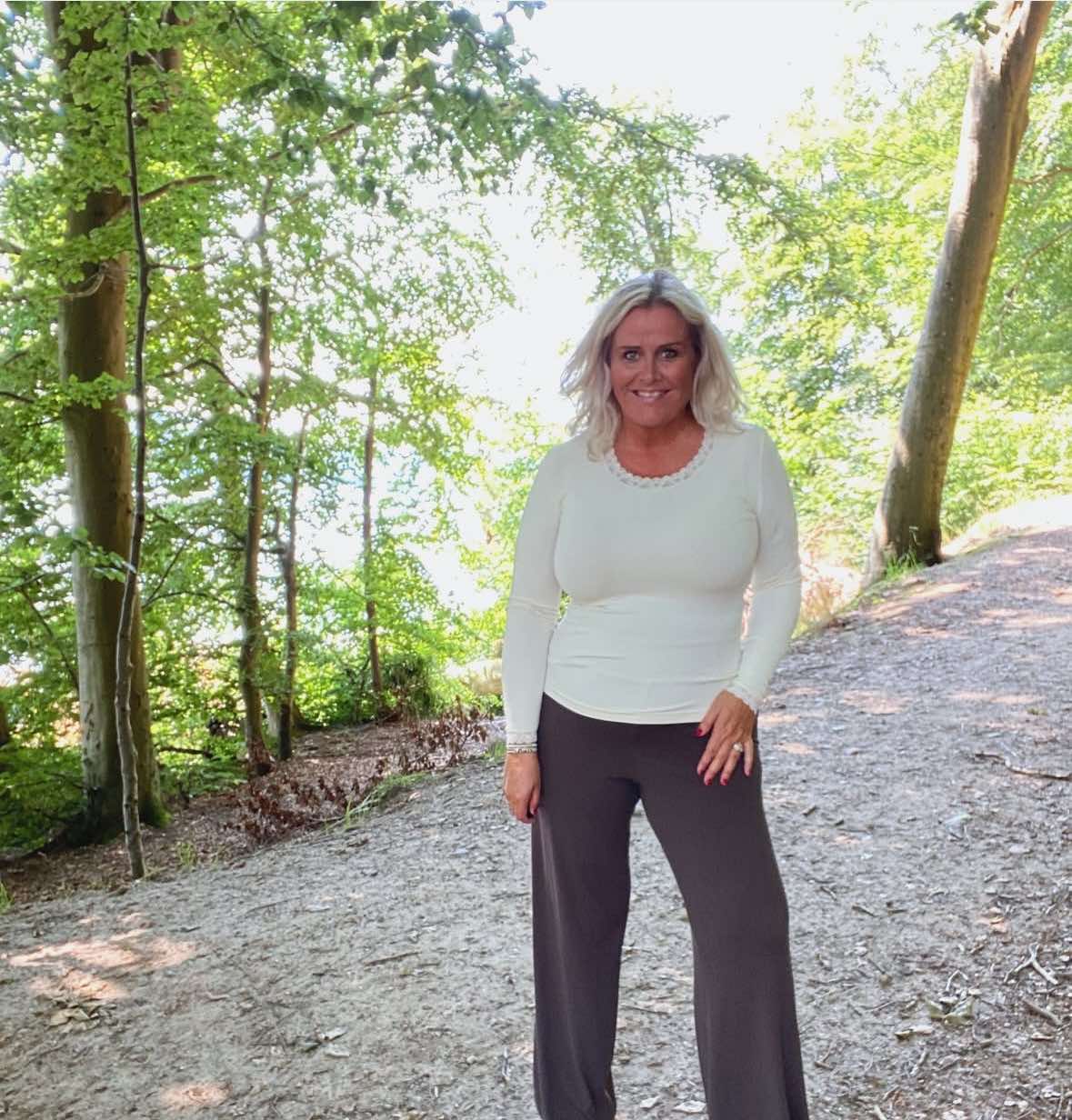 Blus Frida mikrofiber - Vit
