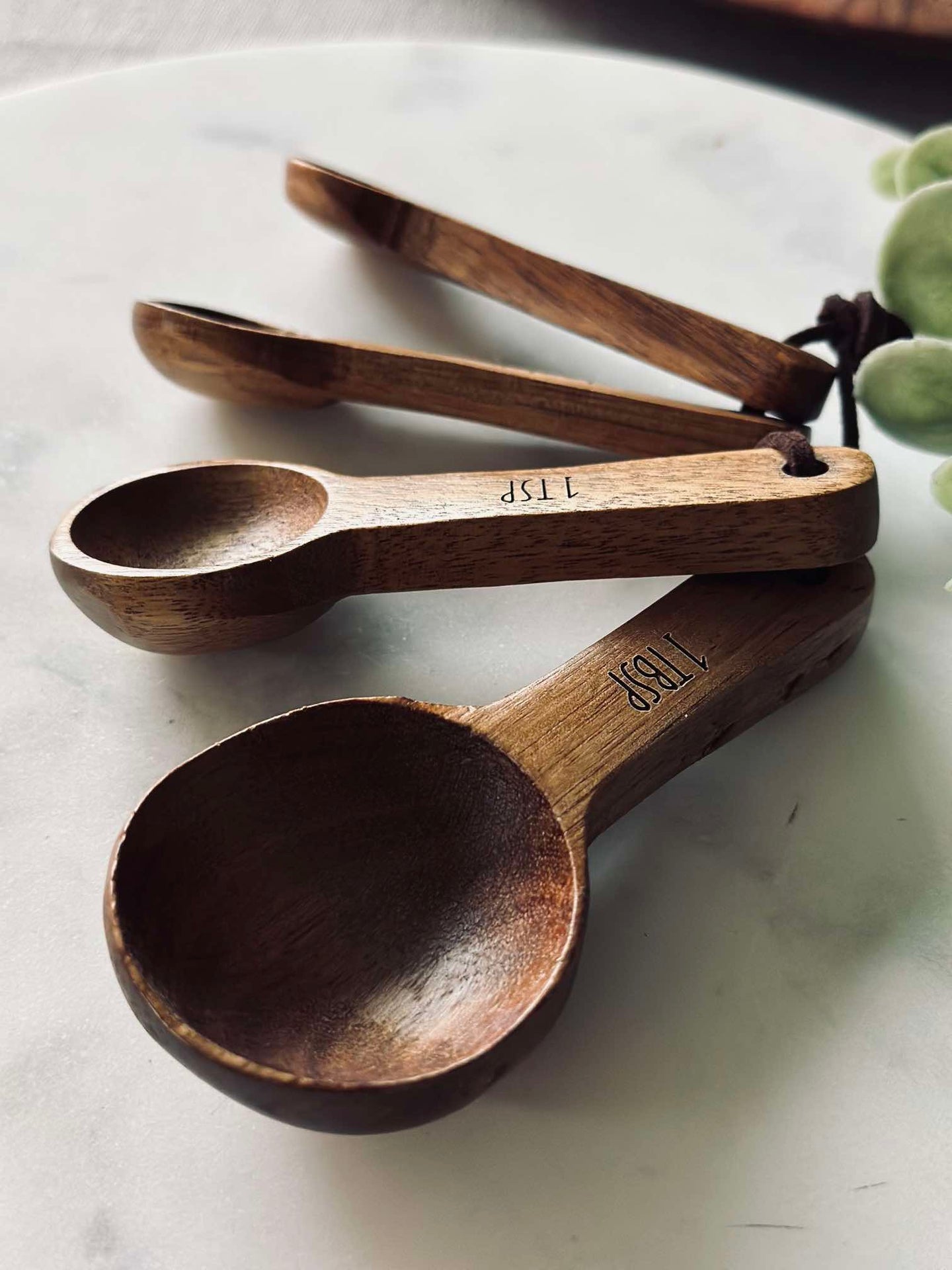 Måttskedar Akacia - Set om 4 st.