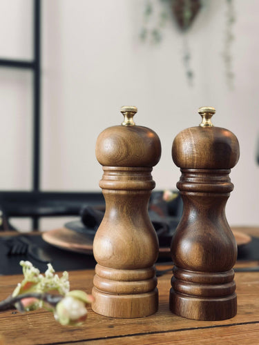 Salt- och pepparkvarn - Akaciaträ