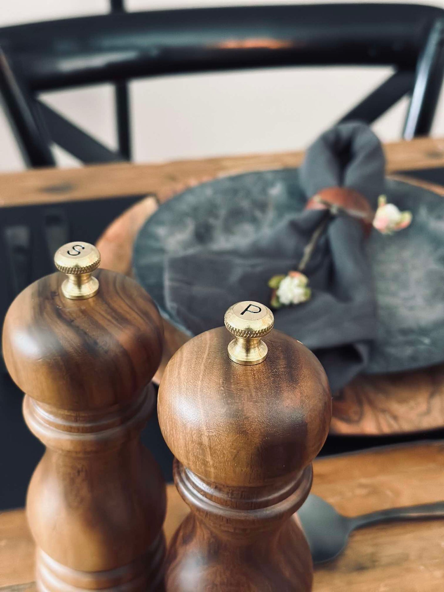 Salt- och pepparkvarn - Akaciaträ