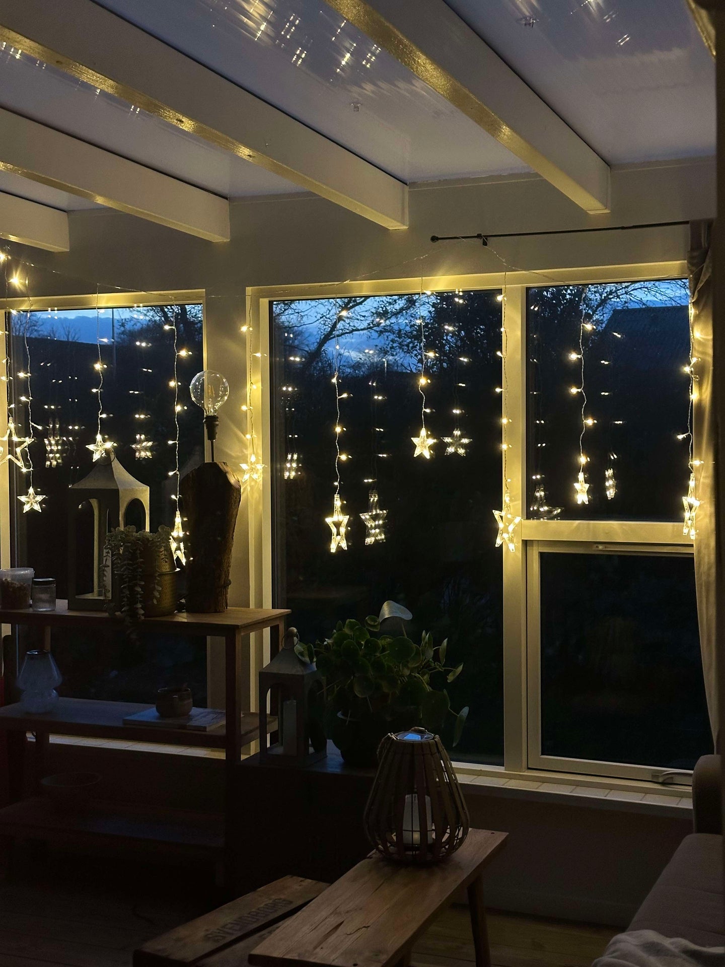 Ljusslinga med 12 Stjärnor - Godkänd för inomhus/utomhusbruk