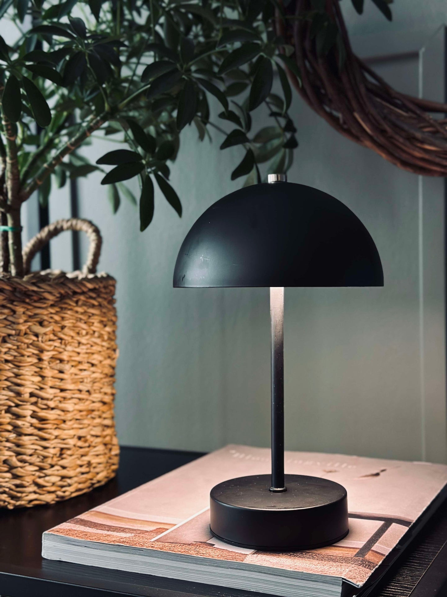 Bordslampa med touch - Svart