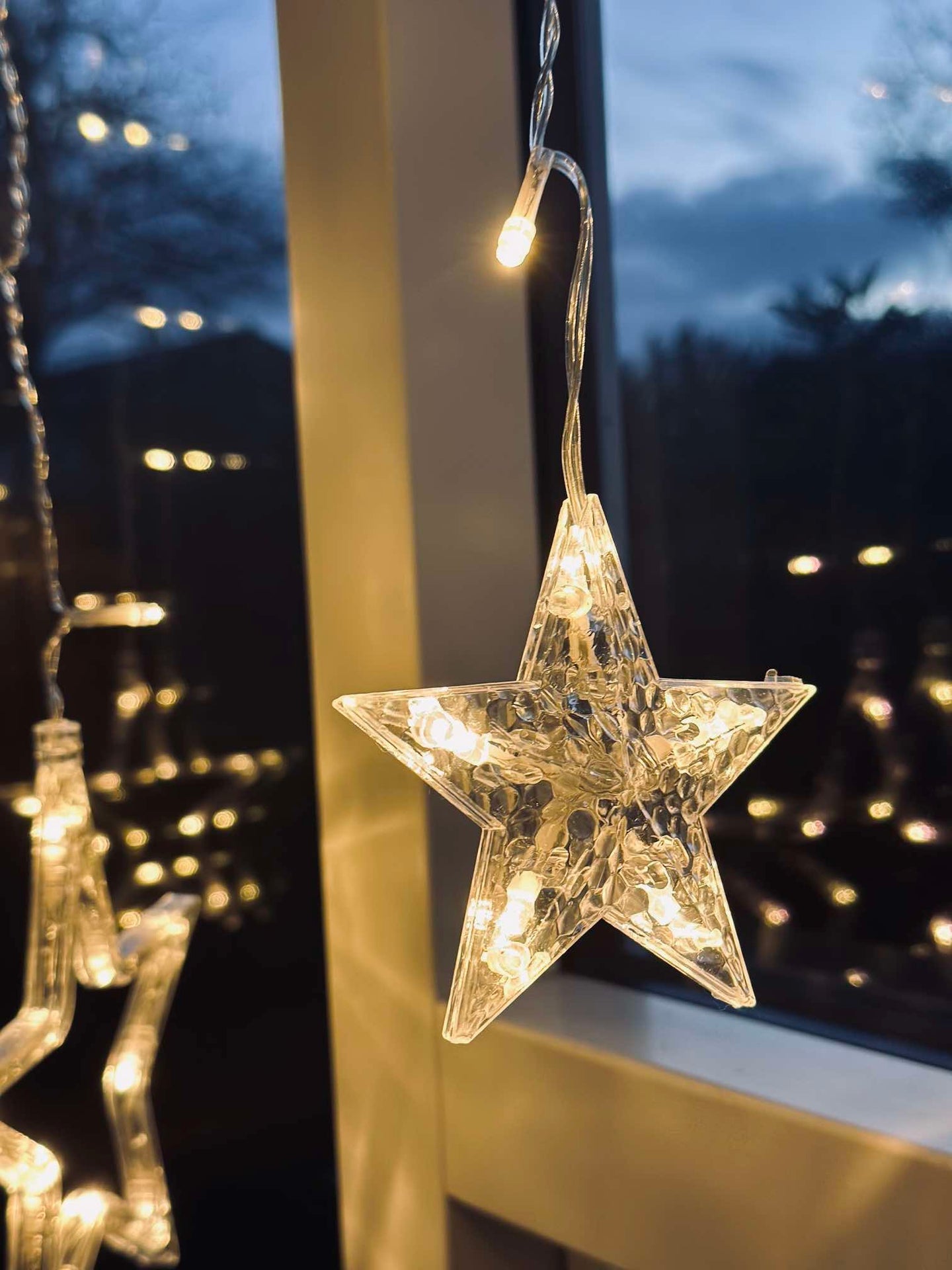 Ljusslinga med 12 Stjärnor - Godkänd för inomhus/utomhusbruk