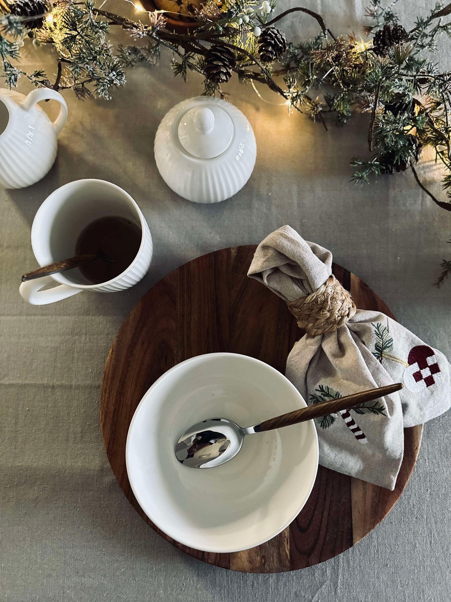 Räfflad Skål - Porslin