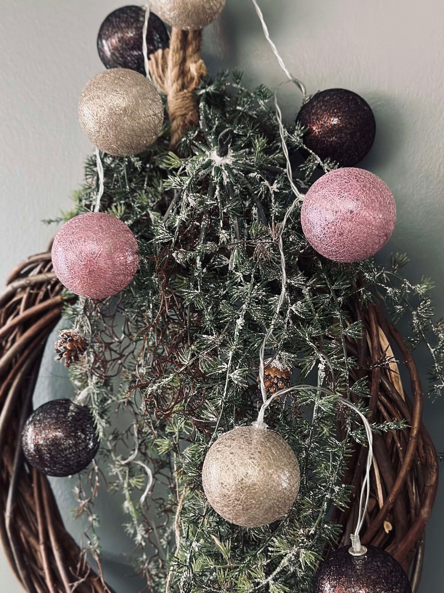 Ljusslinga med 10 kulor LED - Rosa