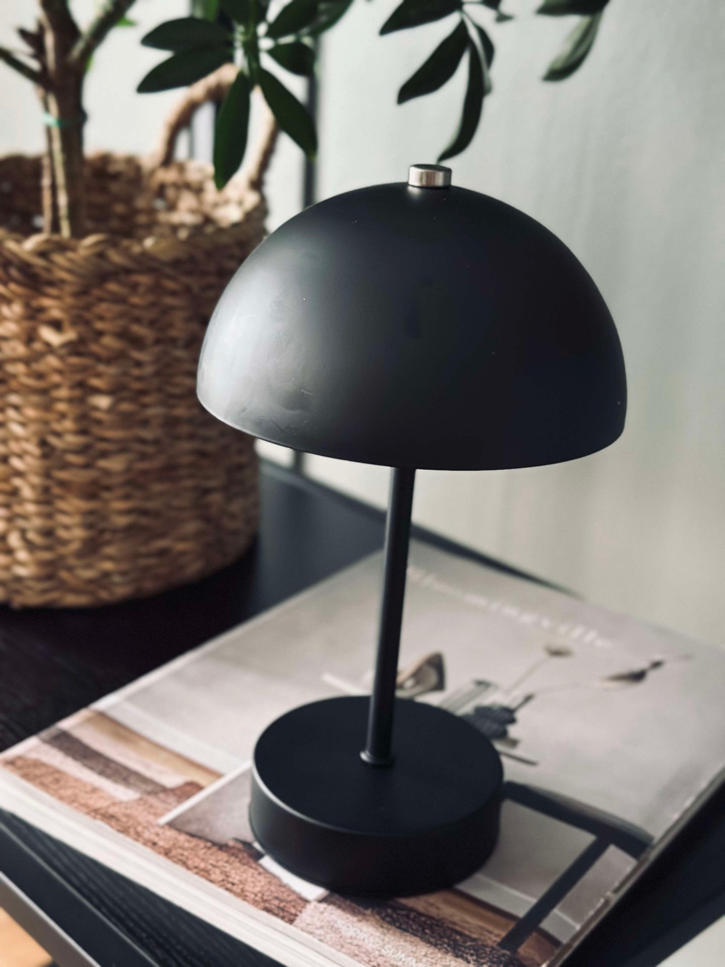 Bordslampa med touch - Svart