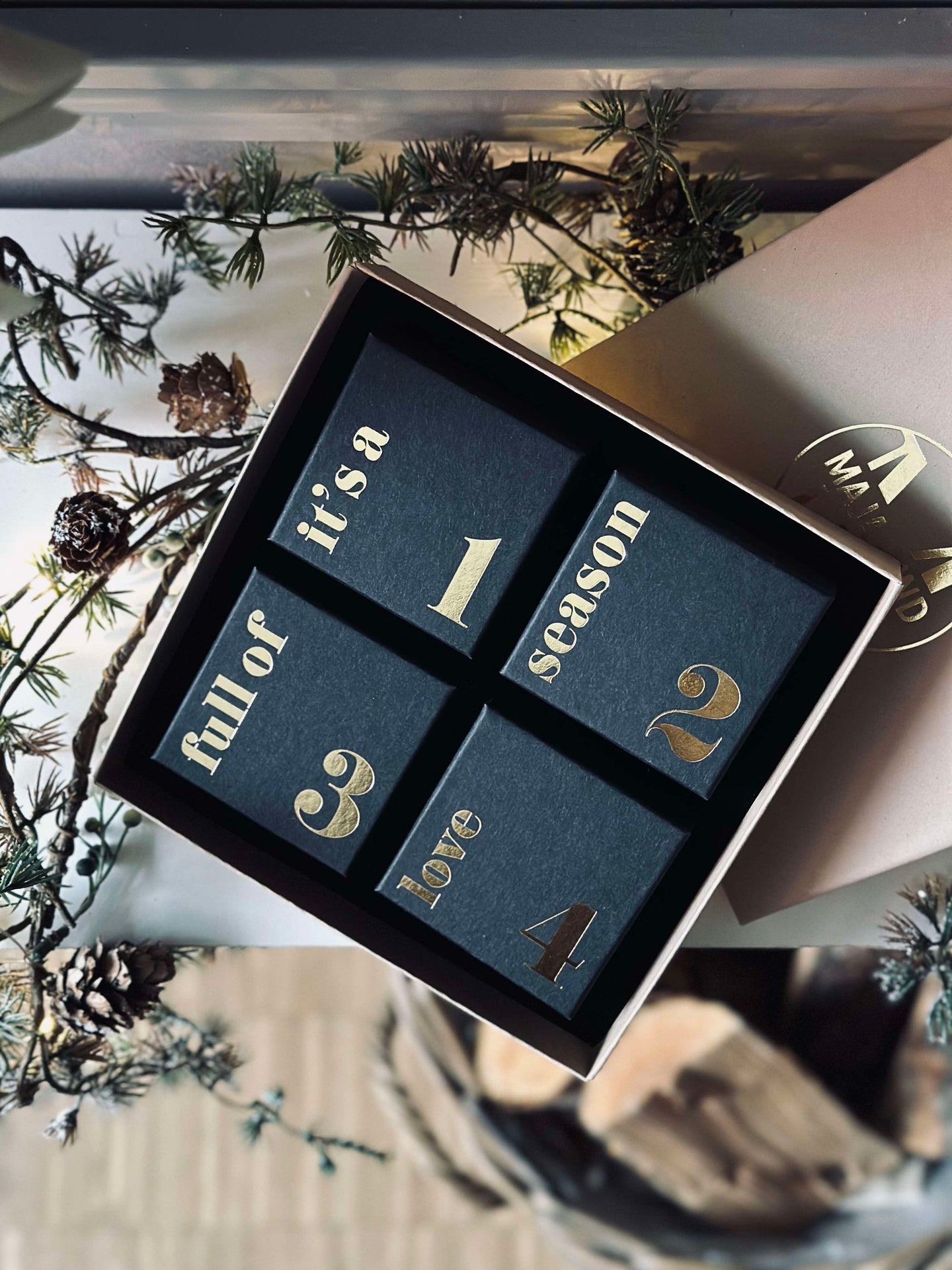 Smycke Adventskalender - Förgylld