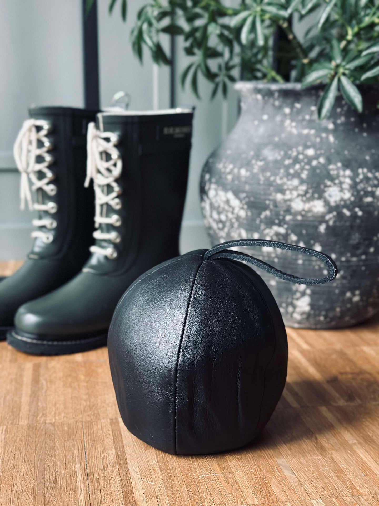 Dörrstoppare läder - Svart